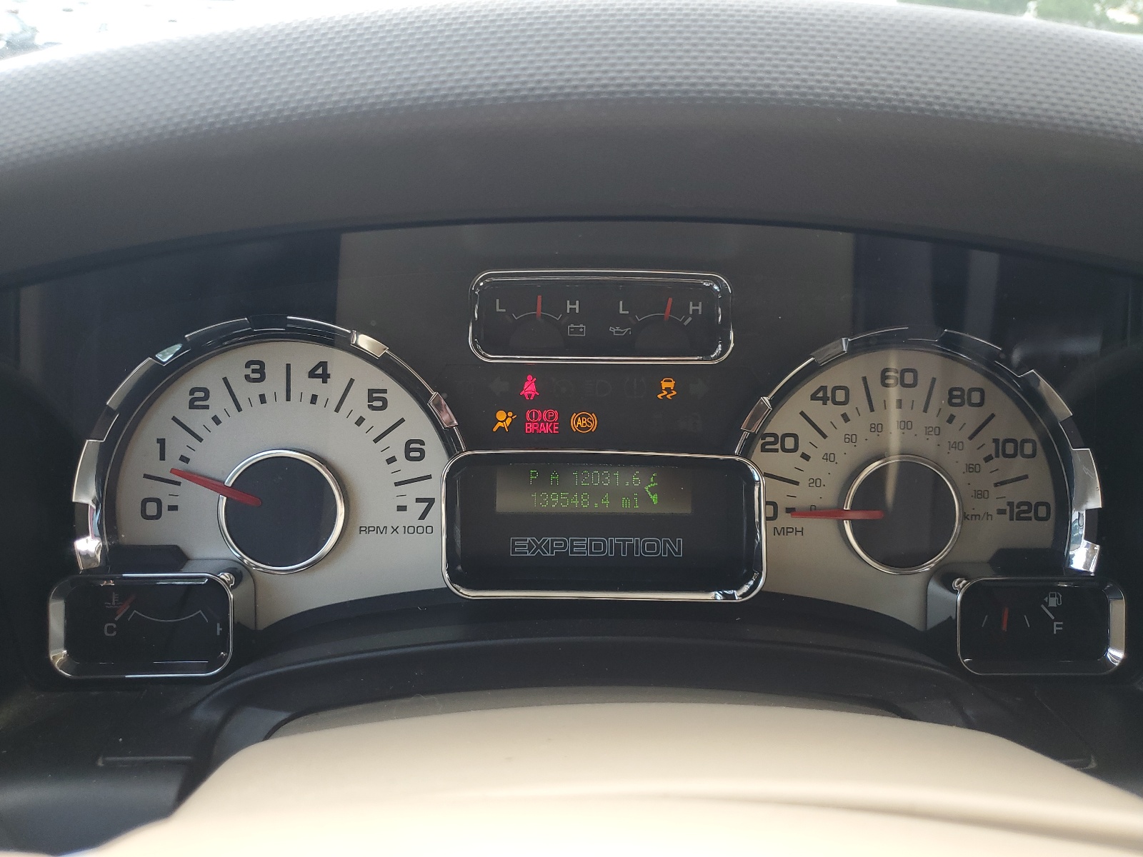 1FMJU1H5XEEF23689 2014 Ford Expedition Xlt