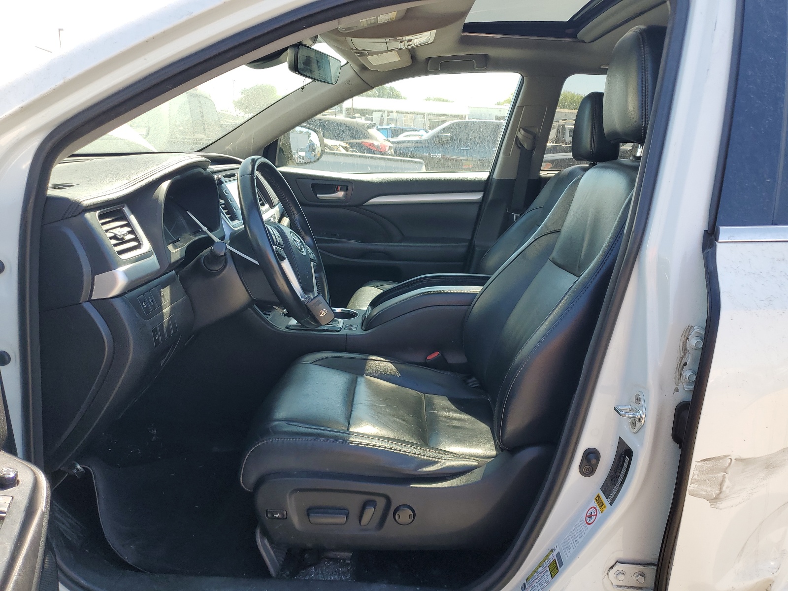 5TDJZRFH1HS520342 2017 Toyota Highlander Se