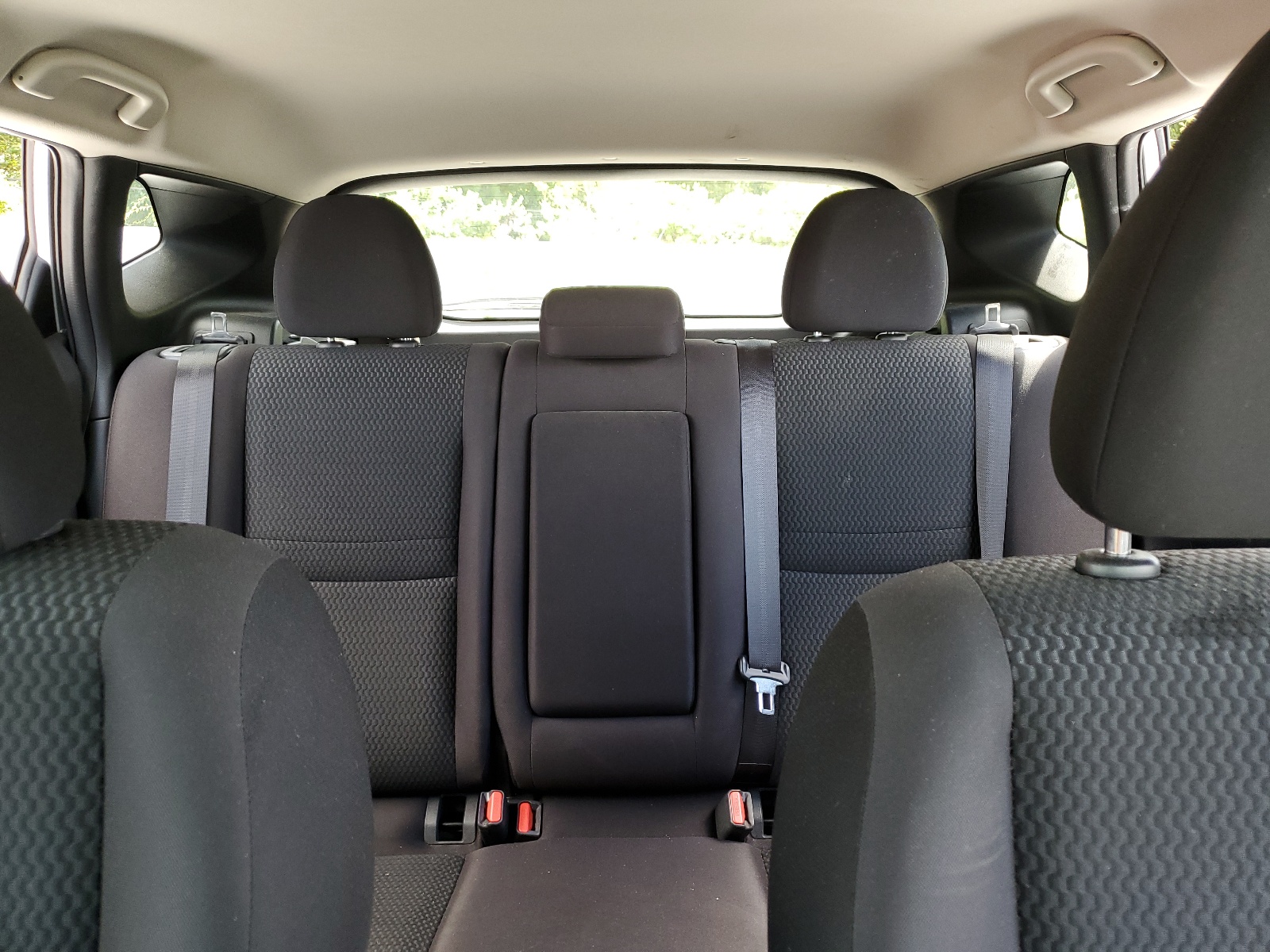 JN1BJ1CP0JW150938 2018 Nissan Rogue Sport S