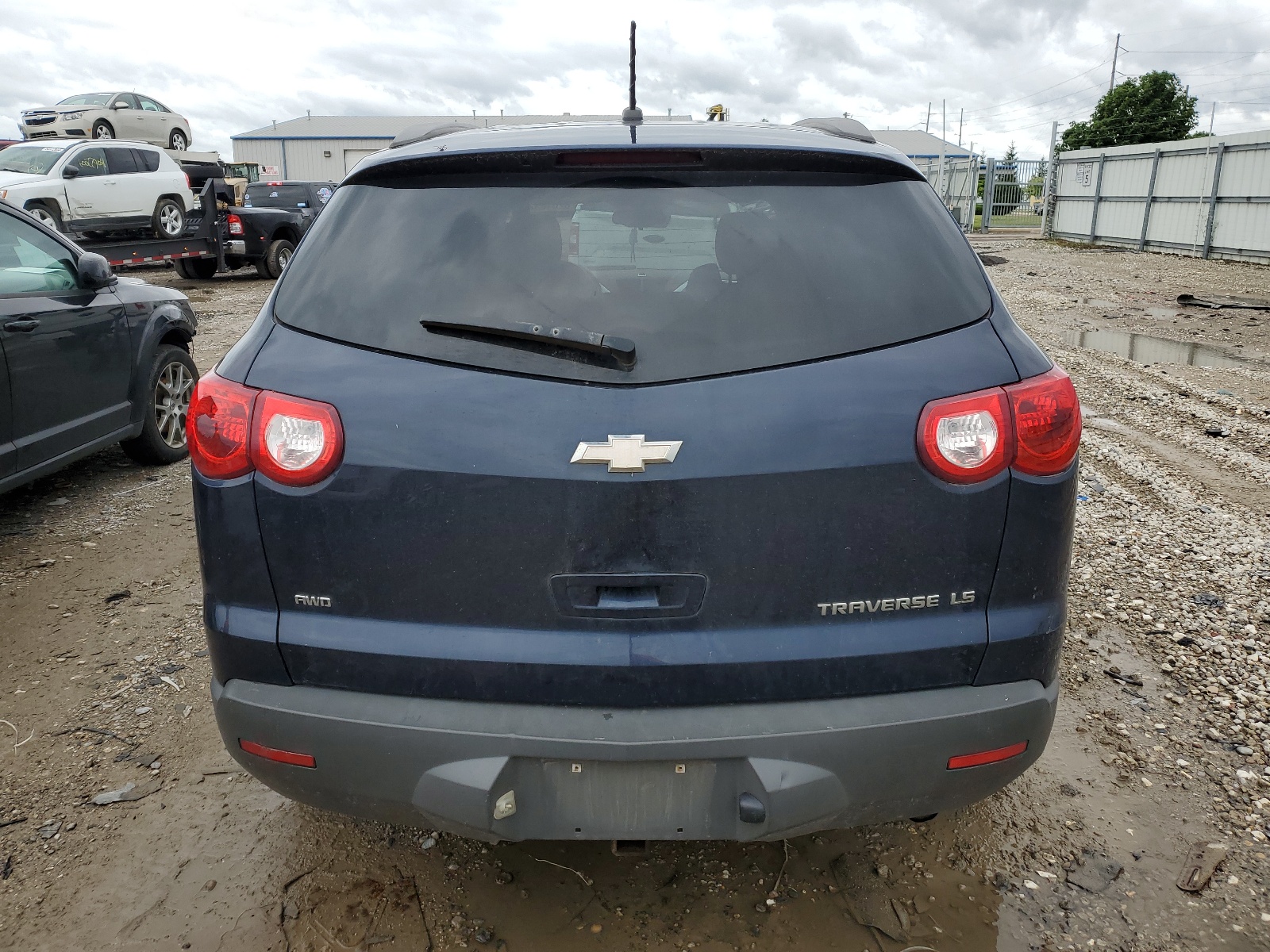 1GNKVFED1BJ399773 2011 Chevrolet Traverse Ls