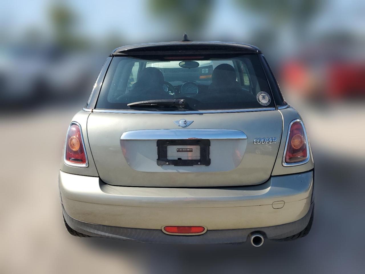 2007 Mini Cooper VIN: WMWMF33557TT51761 Lot: 65423684