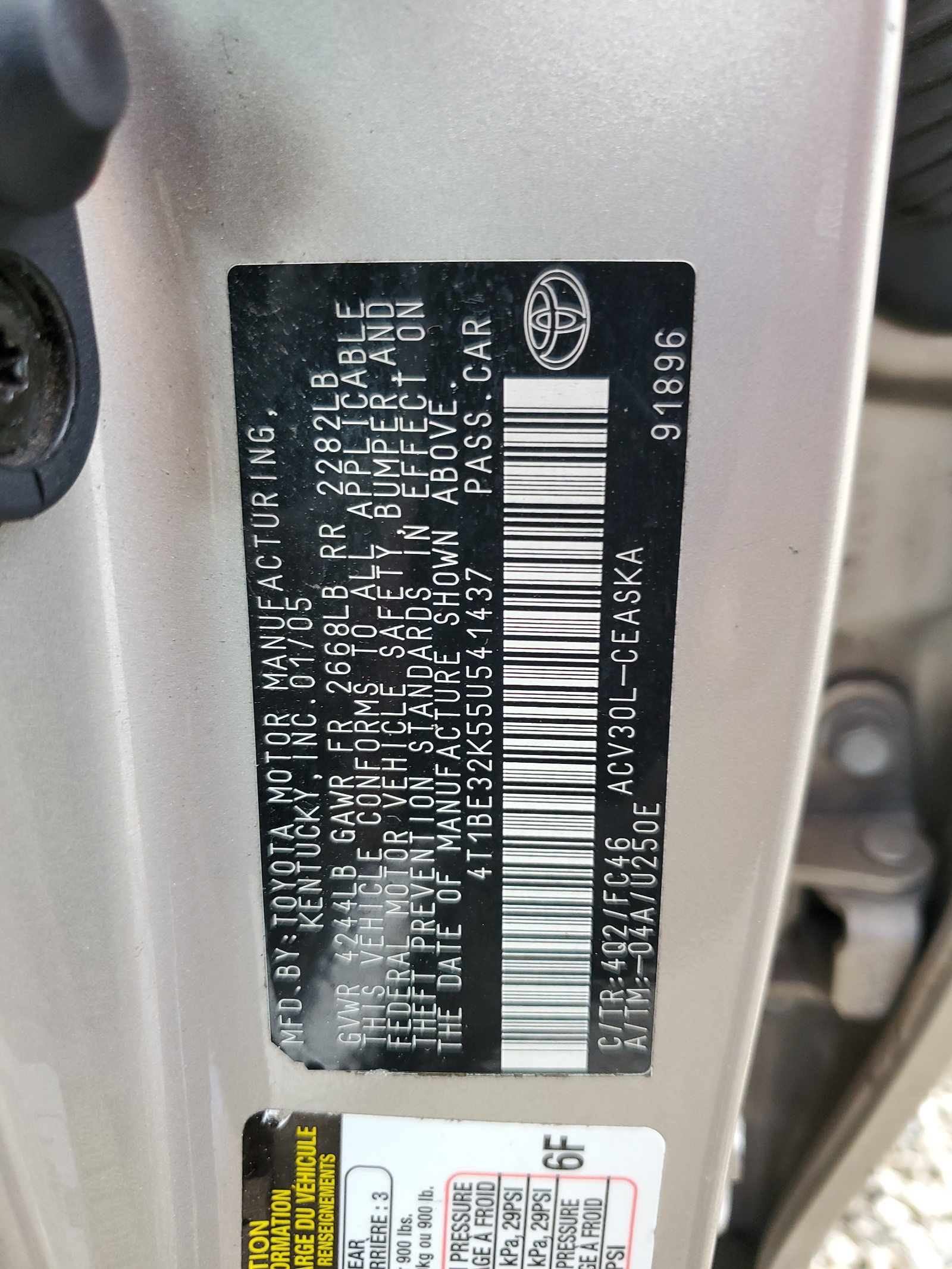 4T1BE32K55U541437 2005 Toyota Camry Le