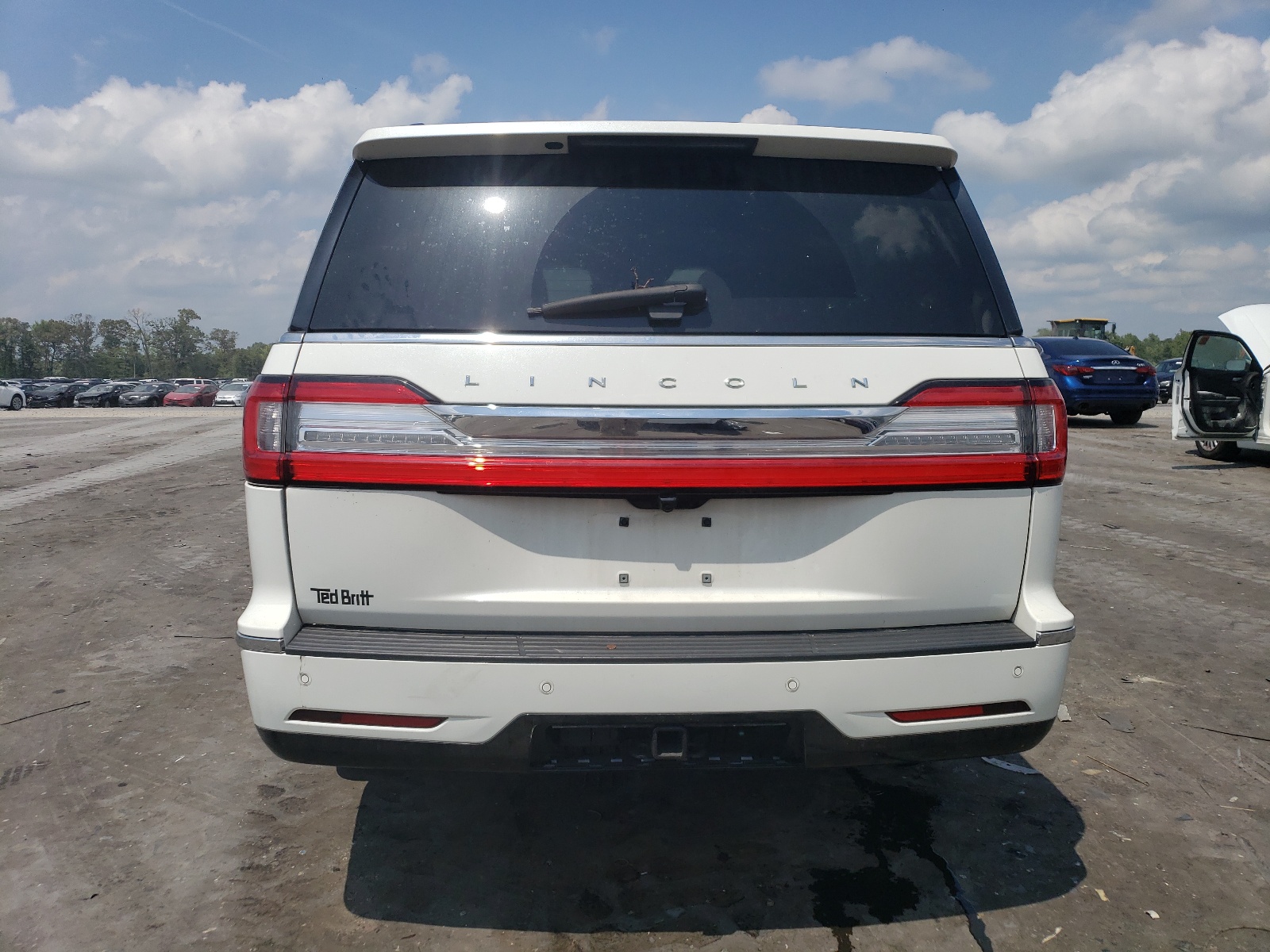 5LMJJ3LT1MEL14685 2021 Lincoln Navigator L Reserve