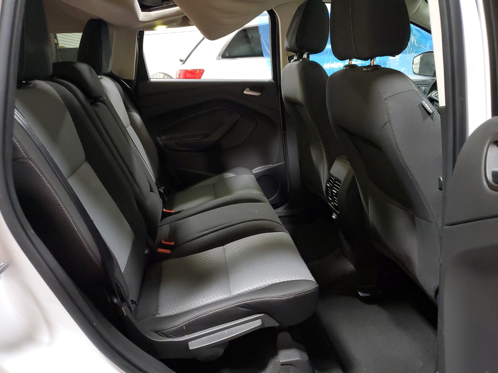 1FMCU9G98HUA91013 2017 Ford Escape Se