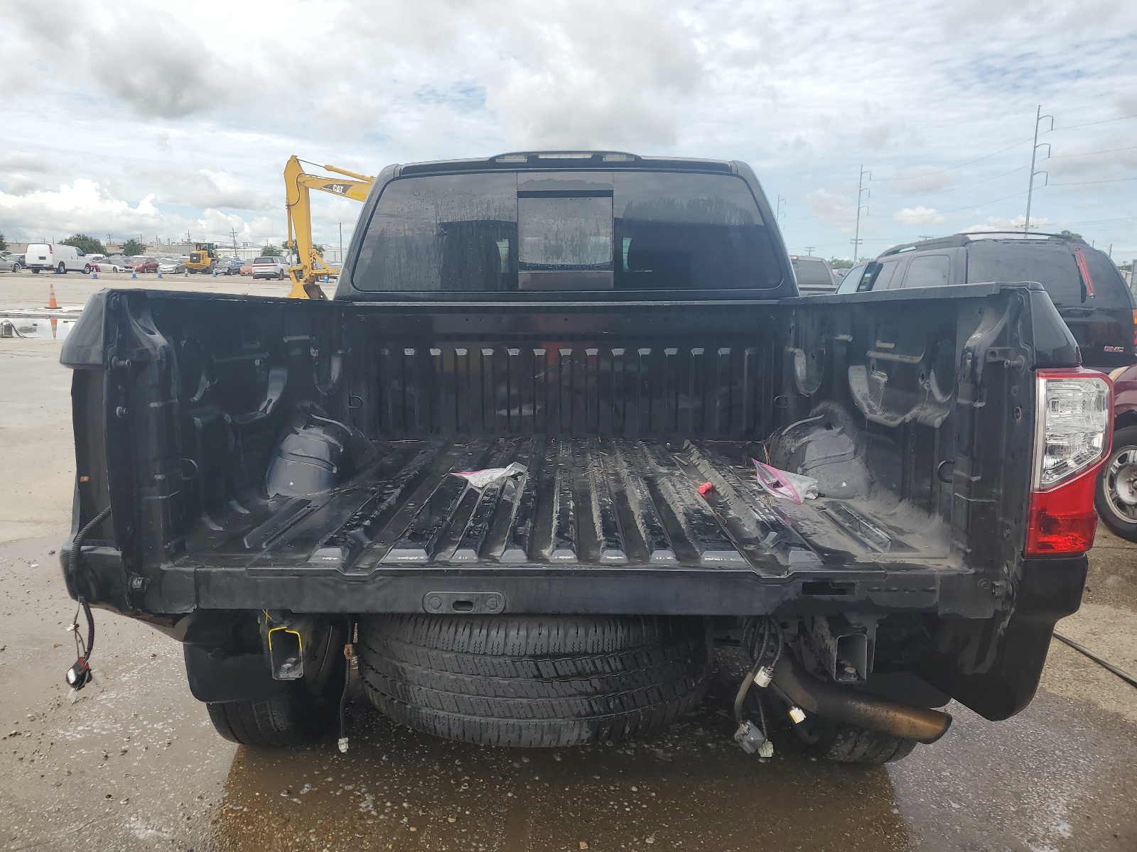 1N6AA1E69KN528241 2019 Nissan Titan Platinum Reserve