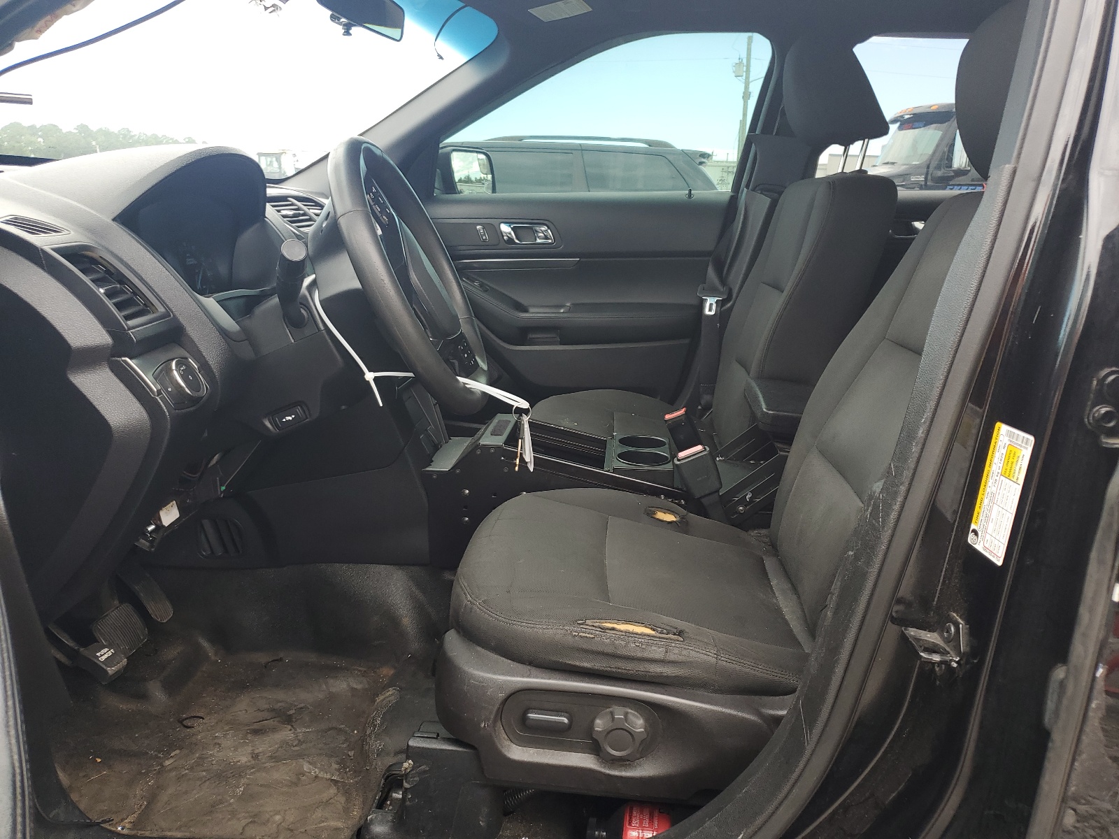 1FM5K8AR0HGB40592 2017 Ford Explorer Police Interceptor