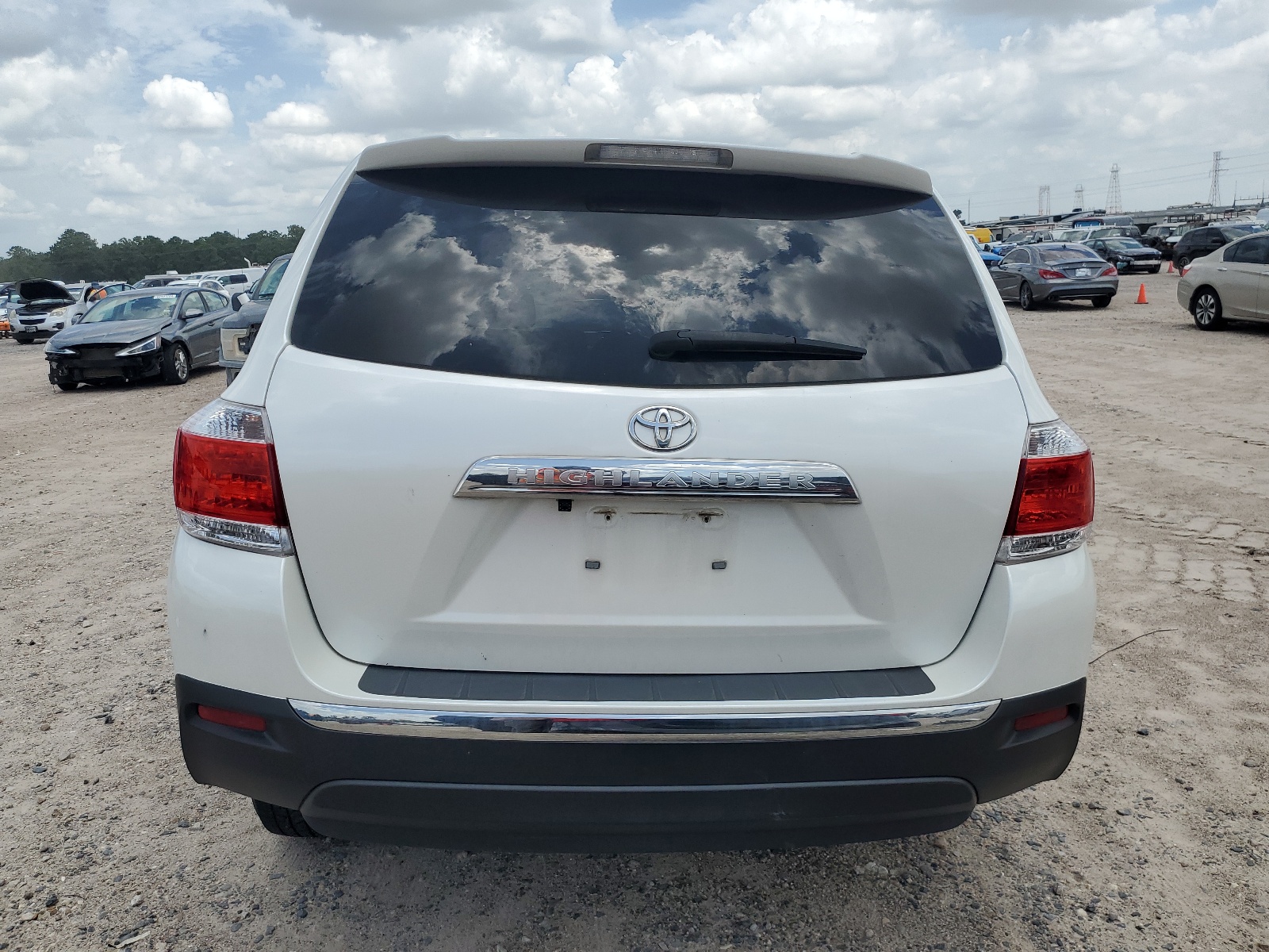 5TDZK3EH9BS029160 2011 Toyota Highlander Base