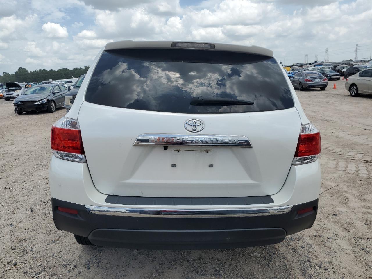 2011 Toyota Highlander Base VIN: 5TDZK3EH9BS029160 Lot: 63355244