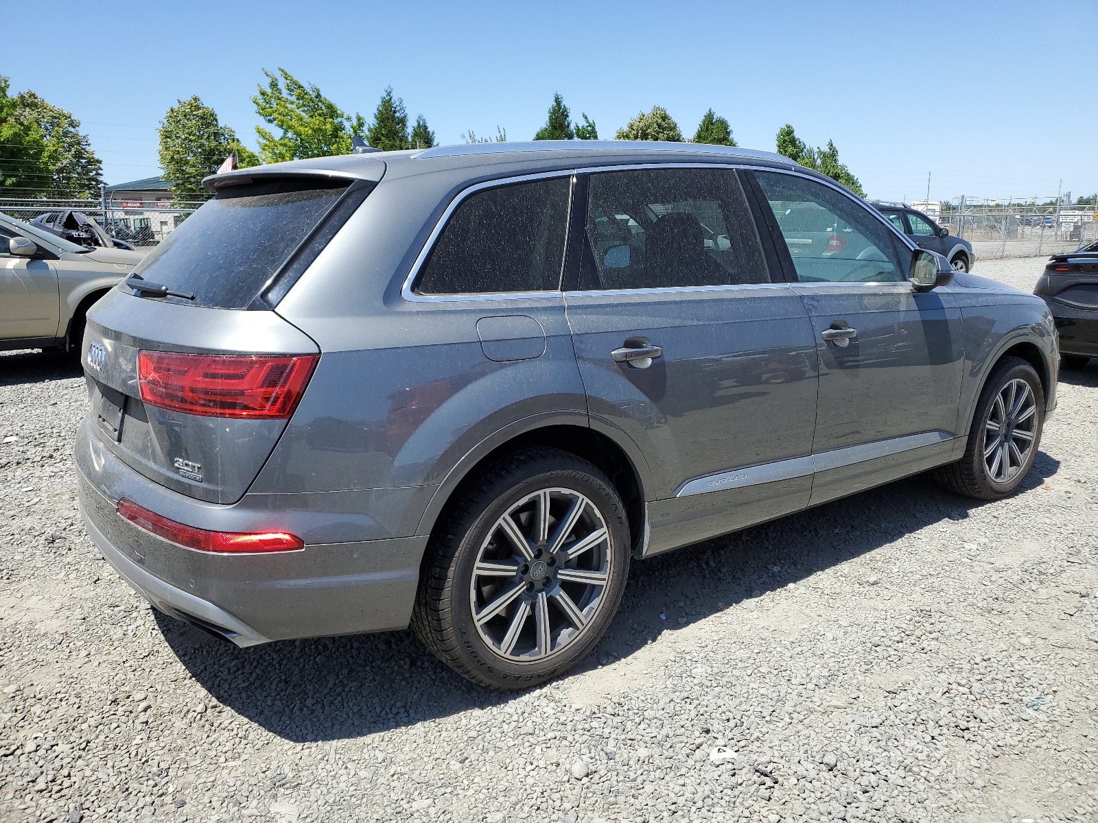 WA1VAAF7XHD023331 2017 Audi Q7 Prestige