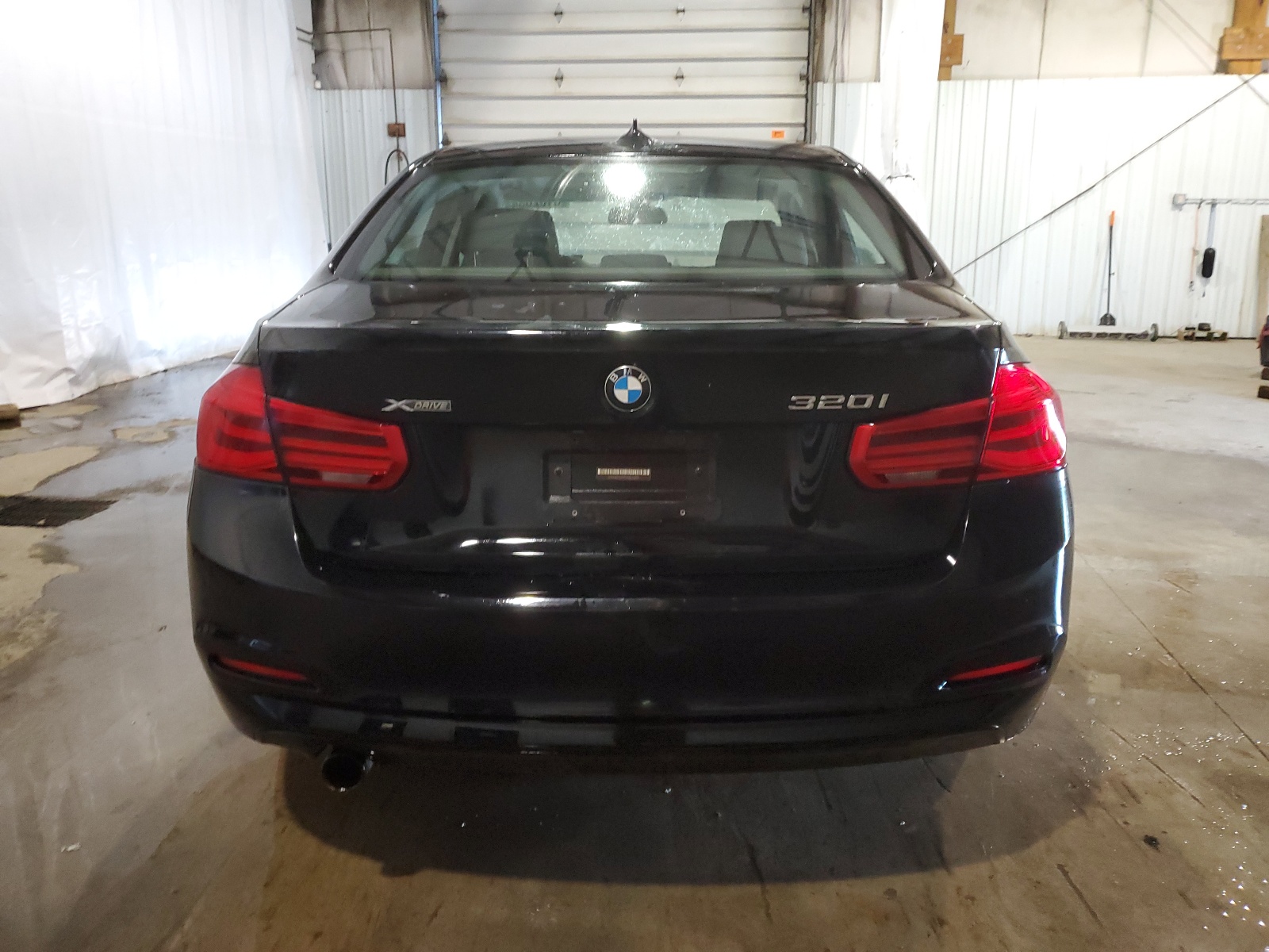 WBA8E5G59GNU20093 2016 BMW 320 Xi