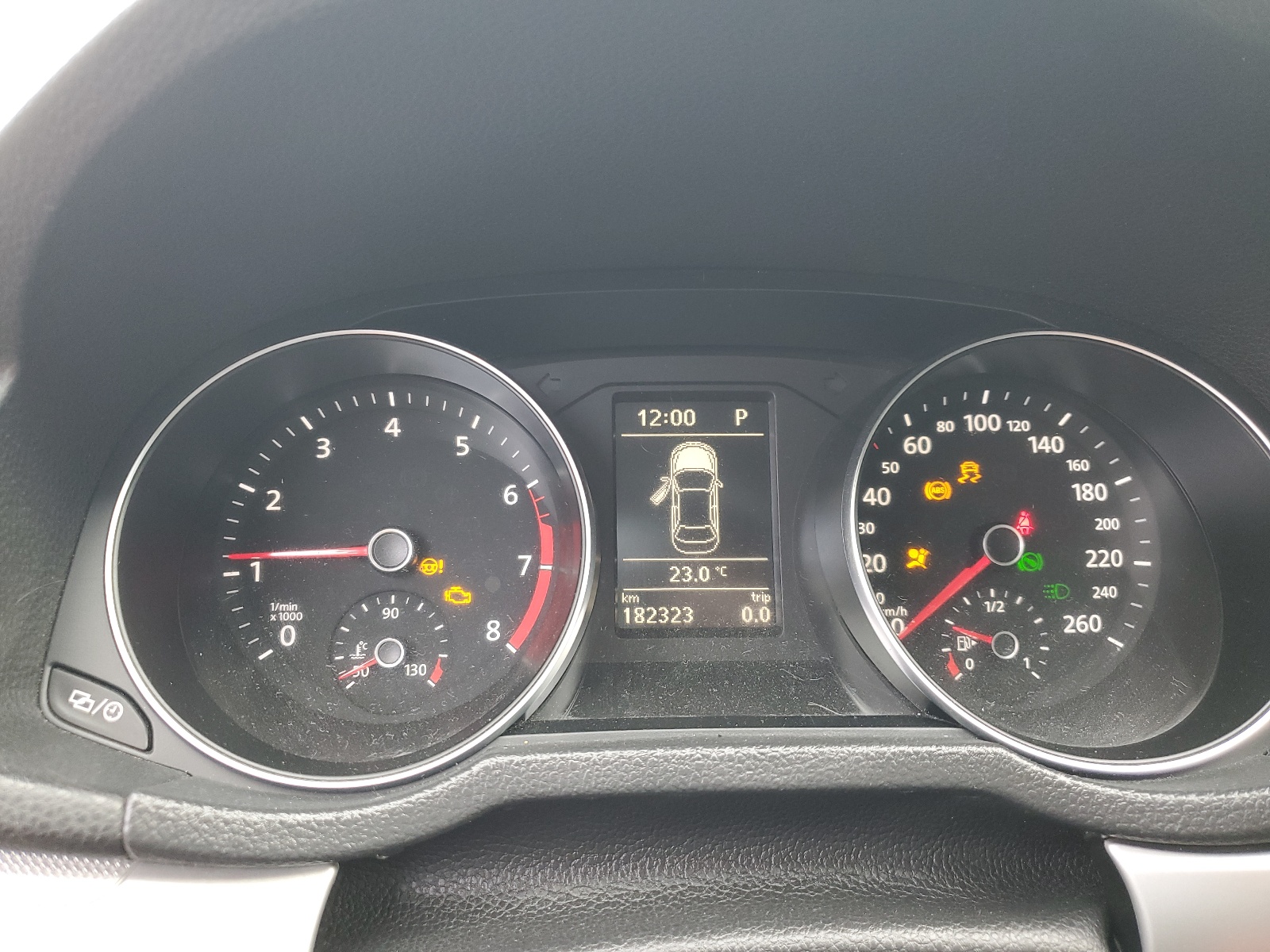 1VWAA7A39JC033997 2018 Volkswagen Passat S