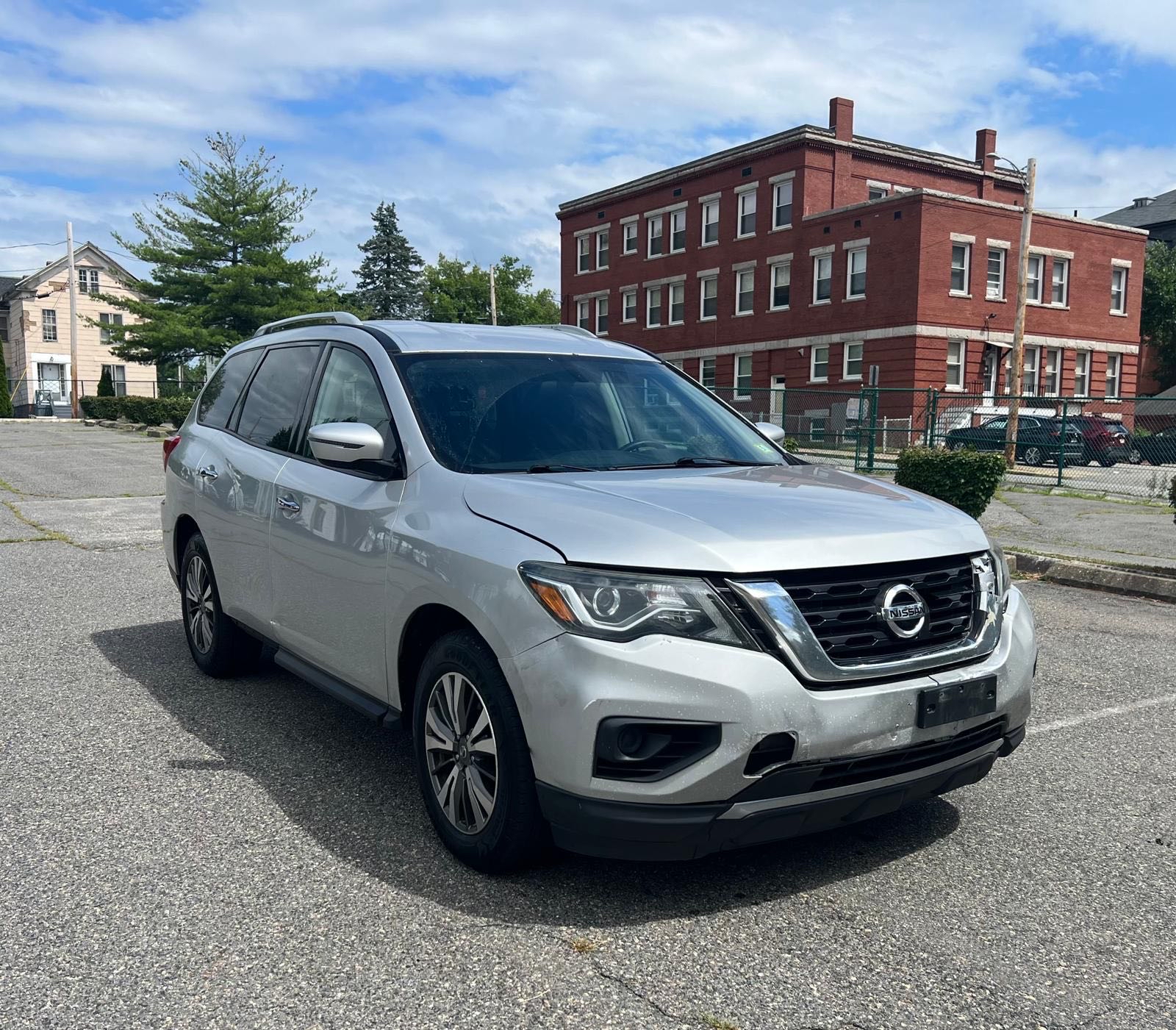 2017 Nissan Pathfinder S vin: 5N1DR2MM7HC633813