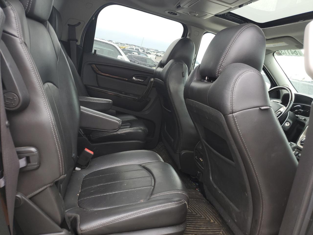 2015 GMC Acadia - Image 11