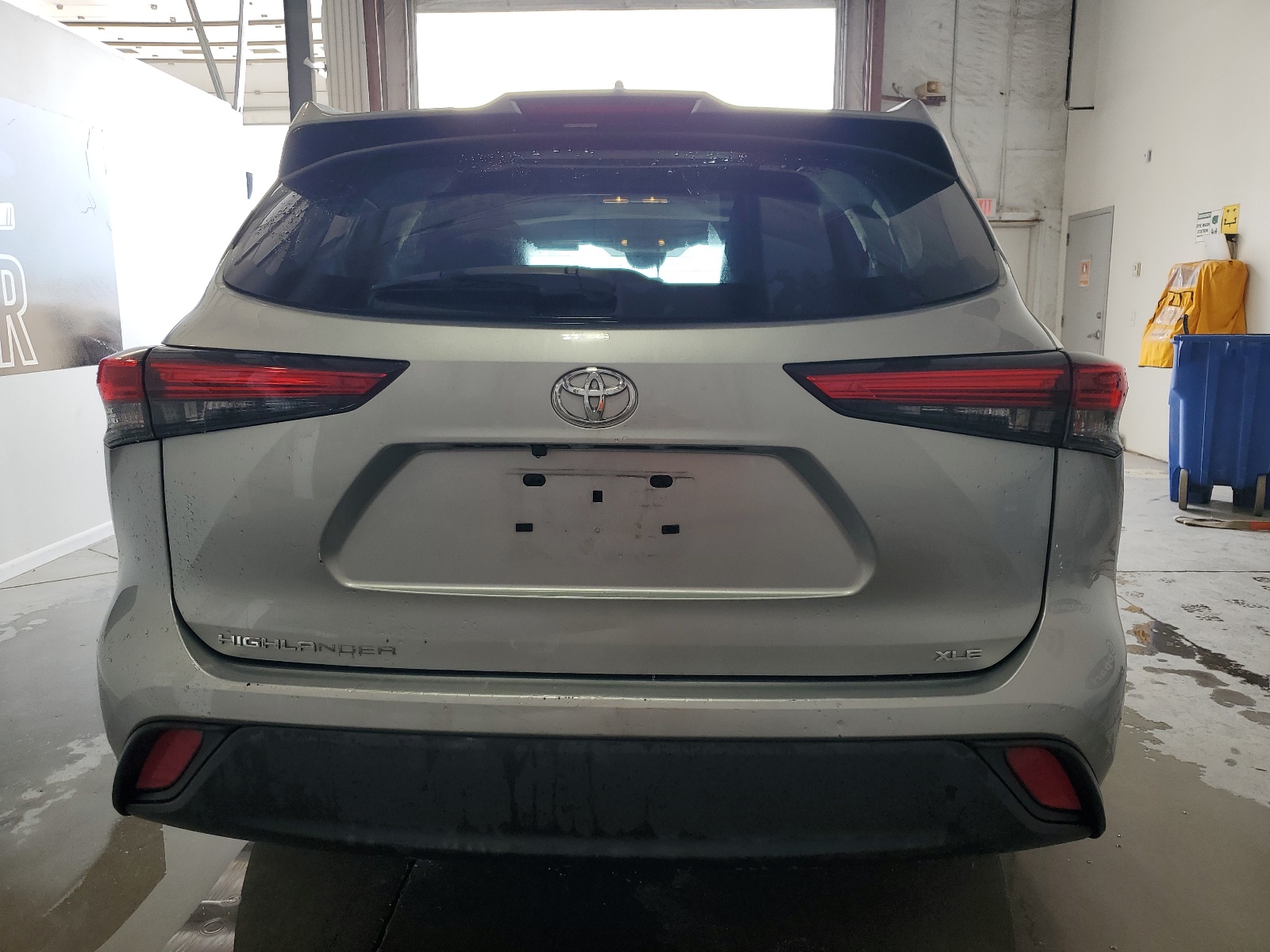 5TDKDRAHXPS008751 2023 Toyota Highlander Xle