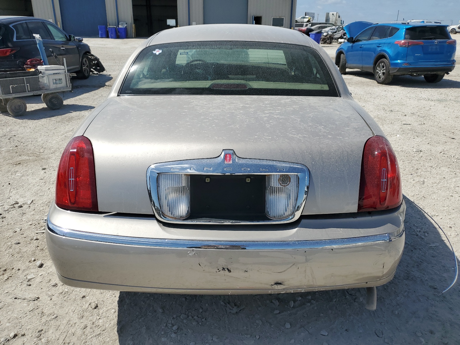 1LNHM81W52Y614194 2002 Lincoln Town Car Executive