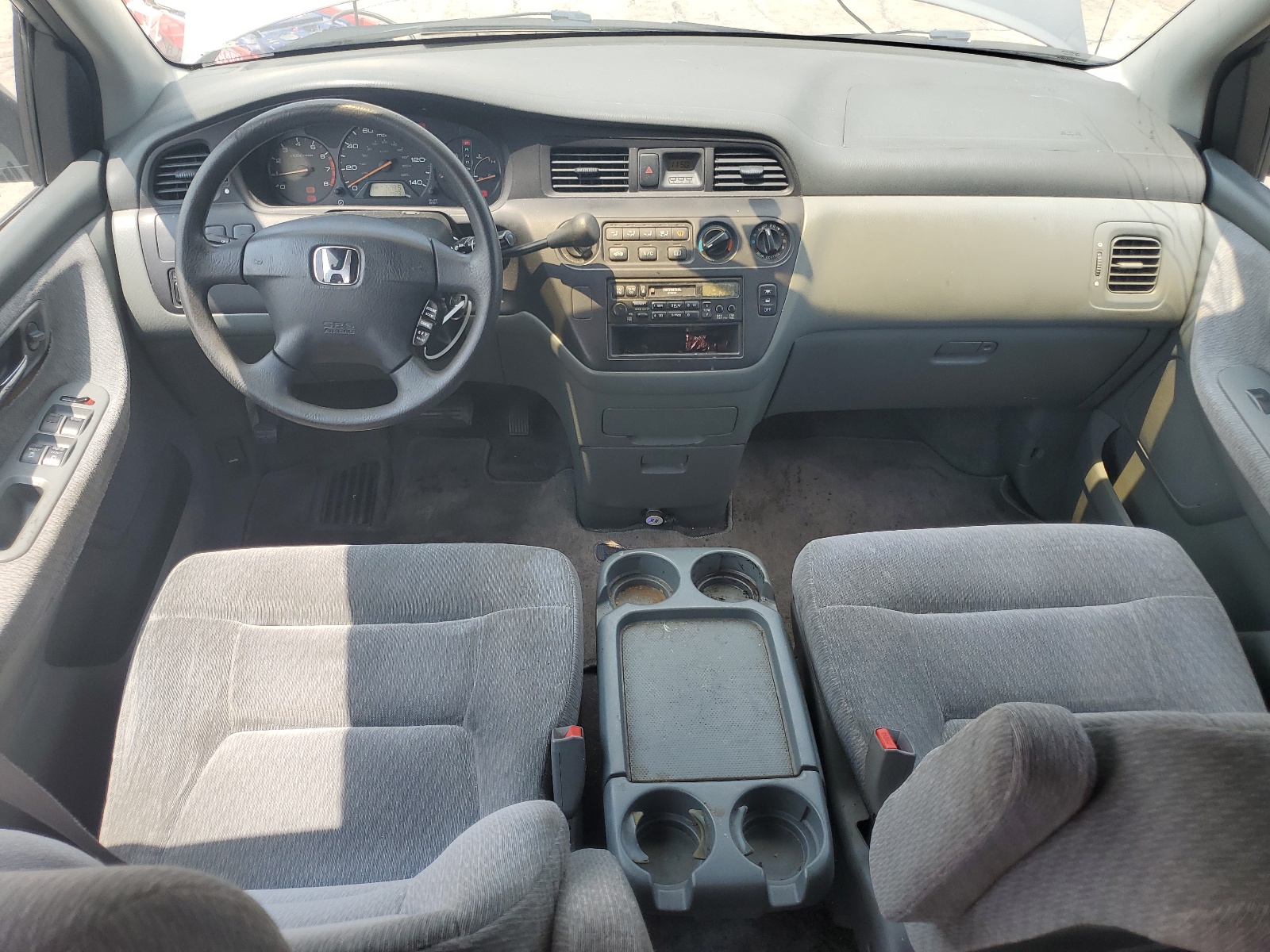 5FNRL185X2B033208 2002 Honda Odyssey Lx