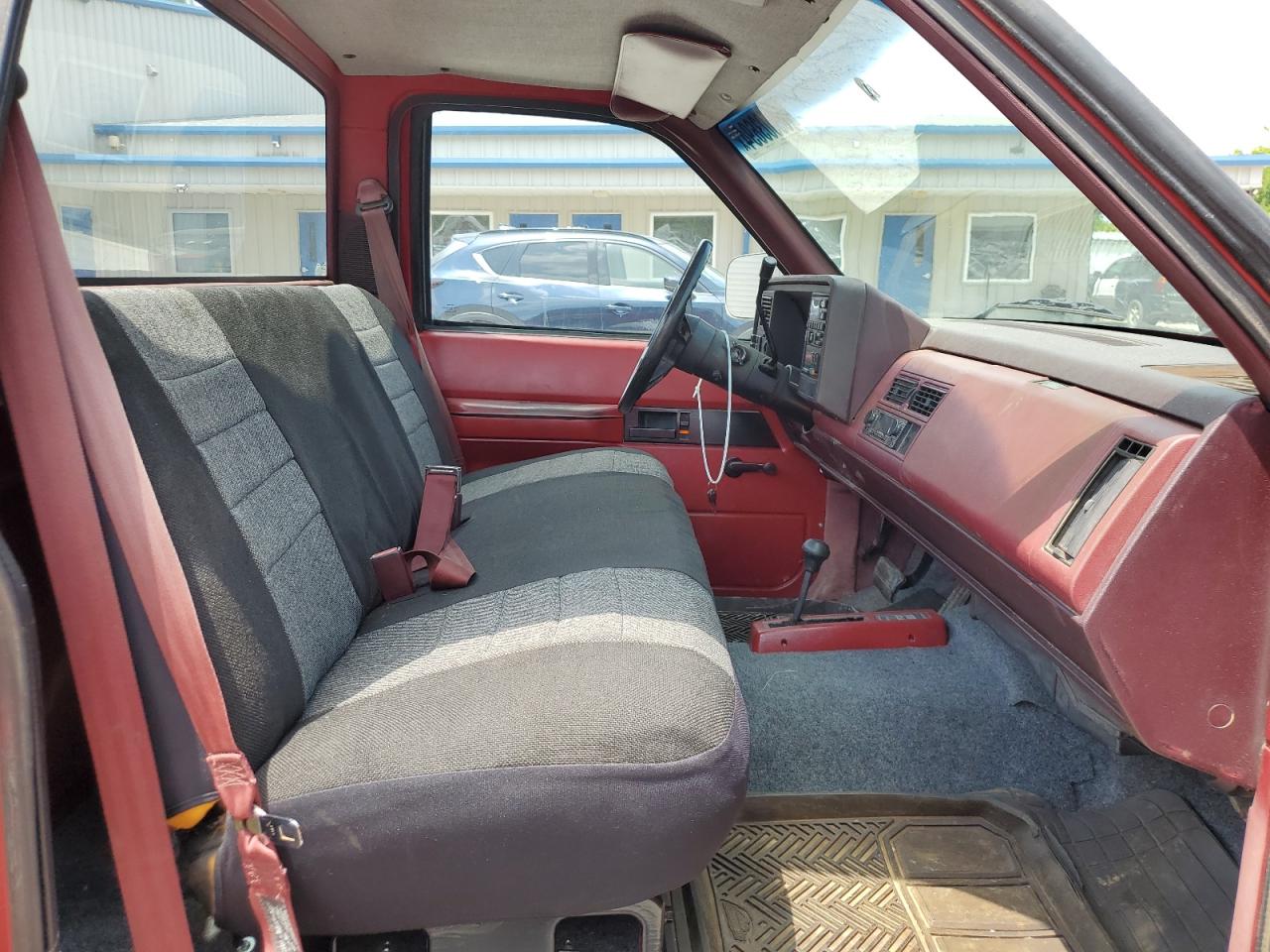 1988 Chevrolet Gmt-400 K2500 VIN: 2GCFK24K8J1181348 Lot: 63503694