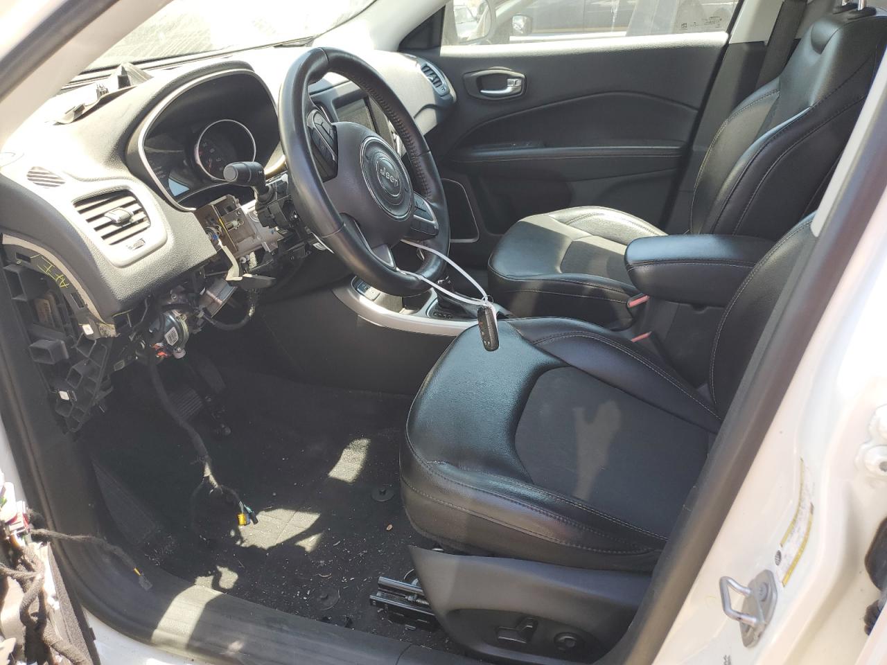 2019 Jeep Compass Latitude VIN: 3C4NJCBB0KT613700 Lot: 61526614