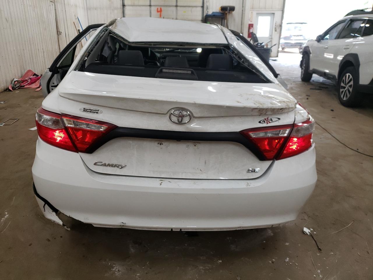 VIN 4T1BF1FK2GU605190 2016 TOYOTA CAMRY no.6