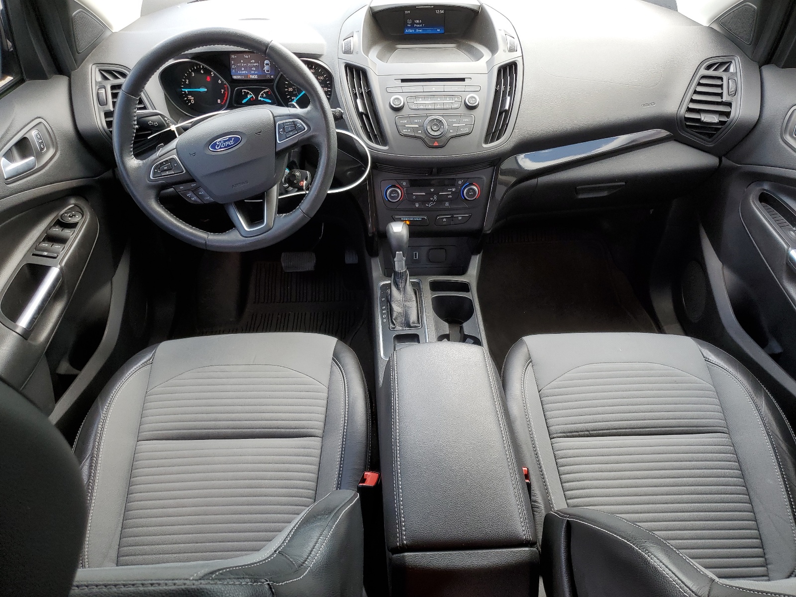 1FMCU9G91HUF10416 2017 Ford Escape Se