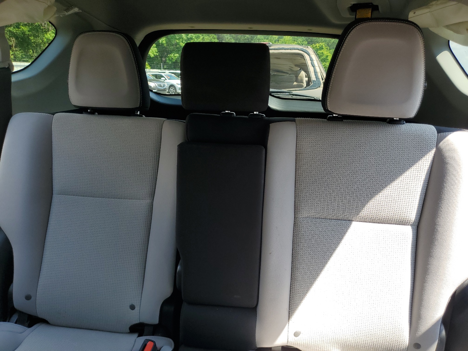 JTMWFREV8HD105343 2017 Toyota Rav4 Xle