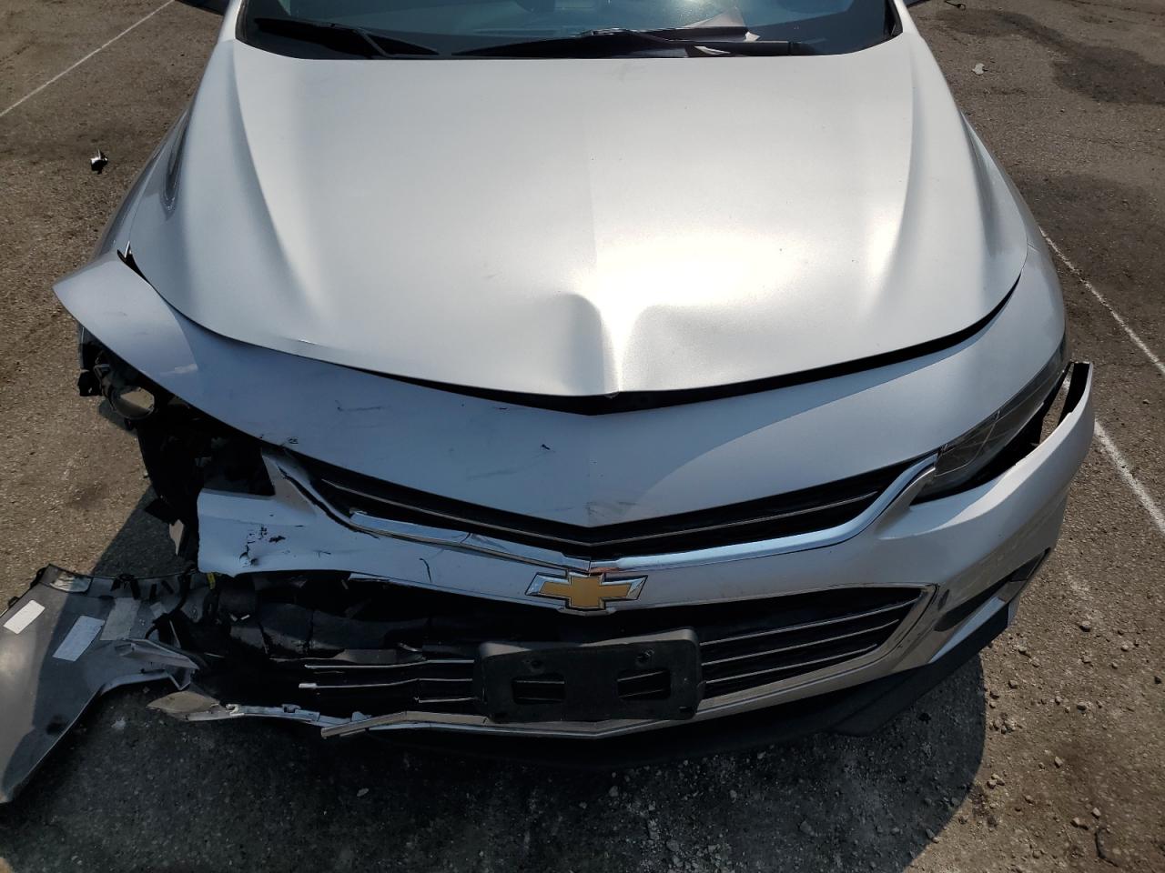 2016 Chevrolet Malibu - Image 11
