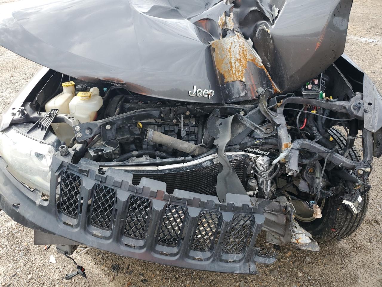 2016 Jeep Compass Sport VIN: 1C4NJCBA0GD705068 Lot: 61925304