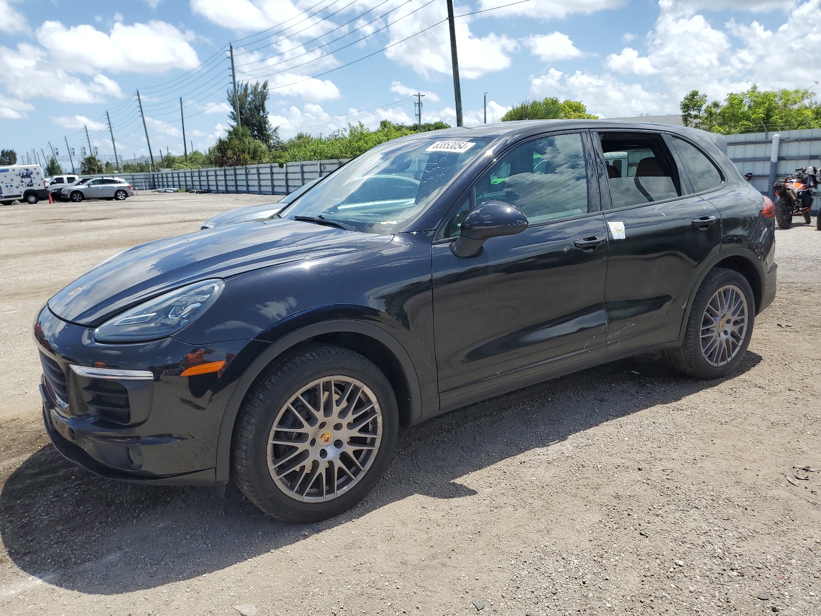 2016 Porsche Cayenne vin: WP1AA2A20GLA06241