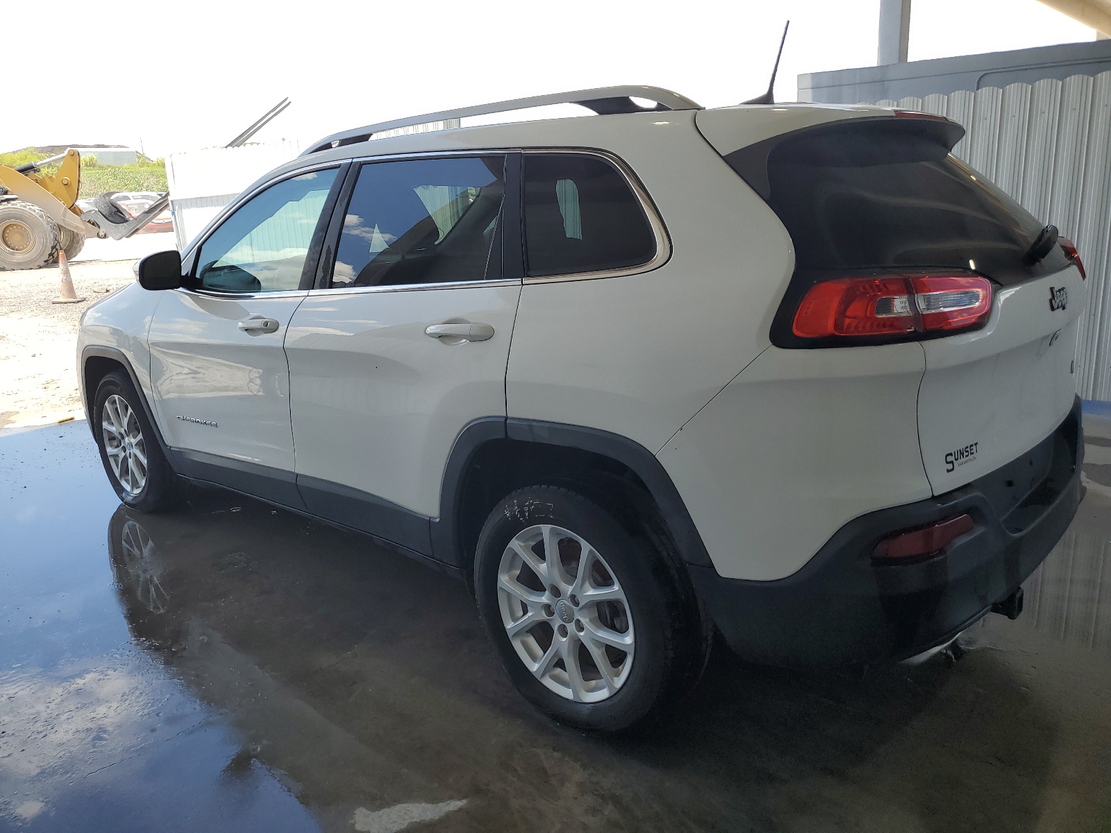 2018 Jeep Cherokee Latitude vin: 1C4PJLCX6JD524737