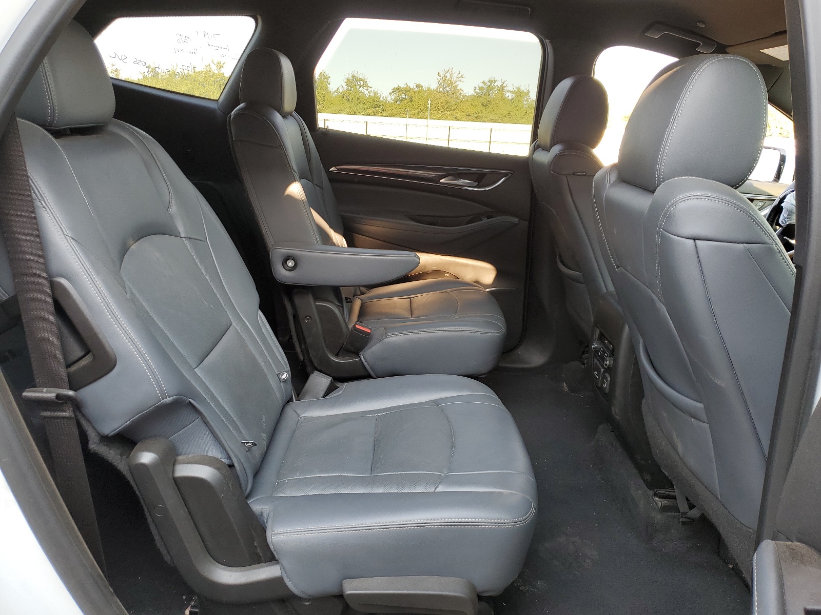 5GAEVBKW5NJ131822 2022 Buick Enclave Premium