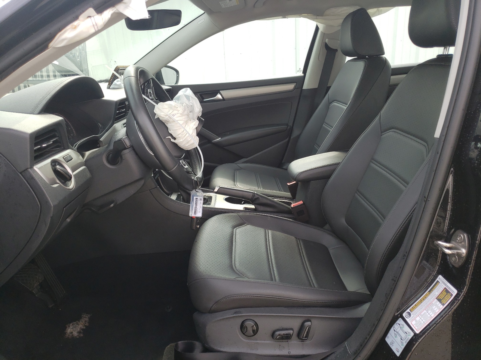 1VWSA7A32NC008692 2022 Volkswagen Passat Se