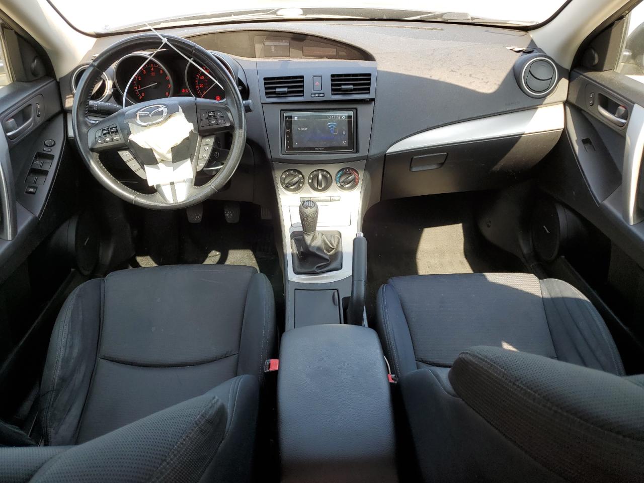 2010 Mazda 3 S VIN: JM1BL1H67A1131212 Lot: 62683264