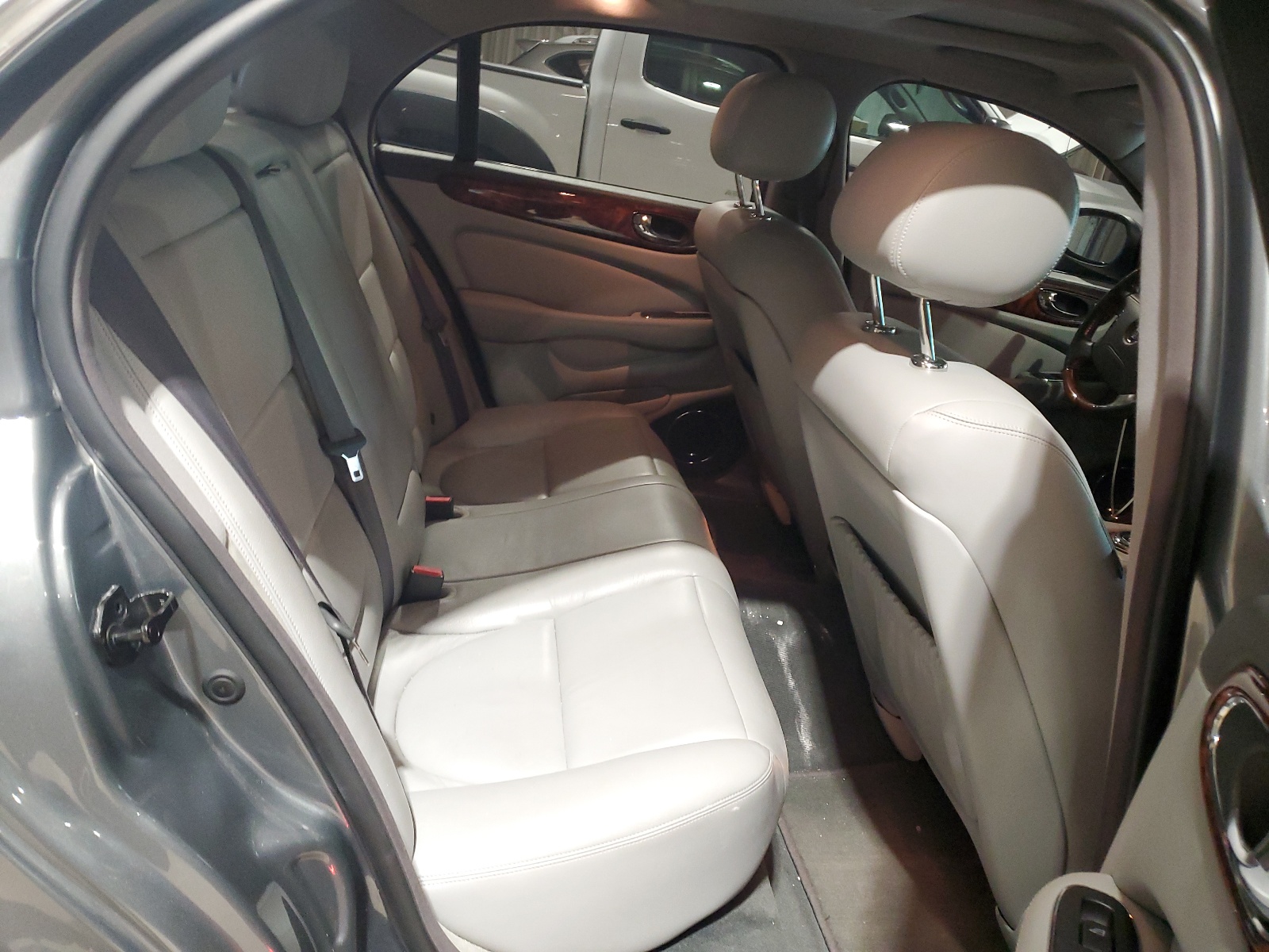 SAJEA71C54SG07644 2004 Jaguar Xj8