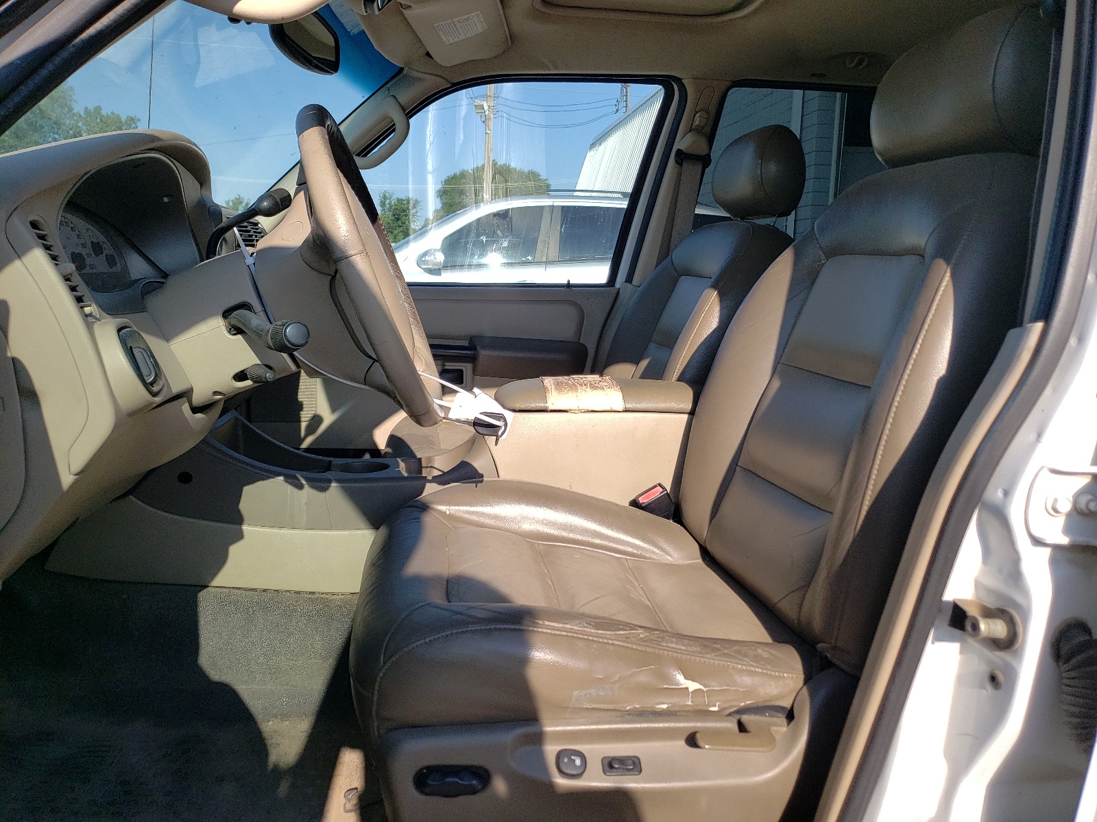 1FMDU77K94UC30216 2004 Ford Explorer Sport Trac