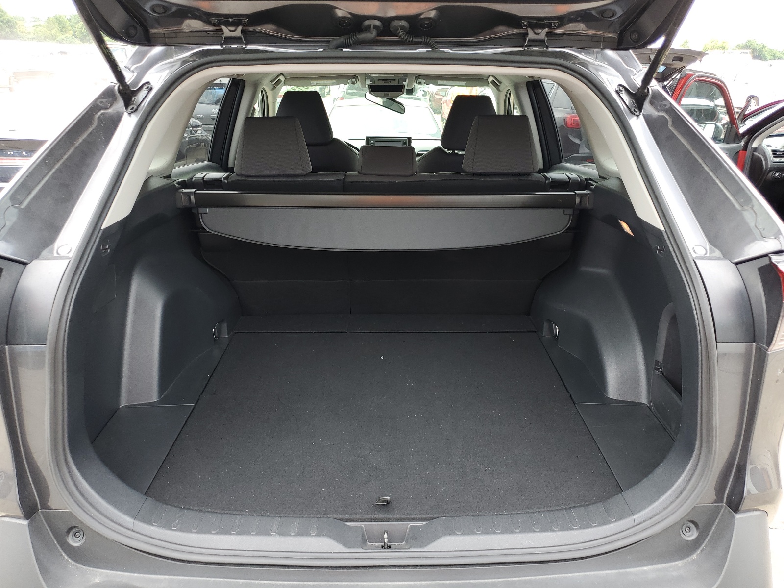 JTMRWRFV9LJ035230 2020 Toyota Rav4 Xle