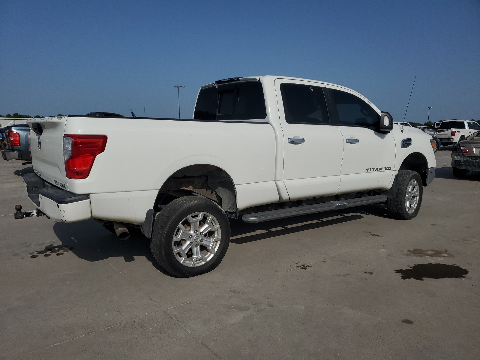 2017 Nissan Titan Xd Sl vin: 1N6BA1F41HN562040