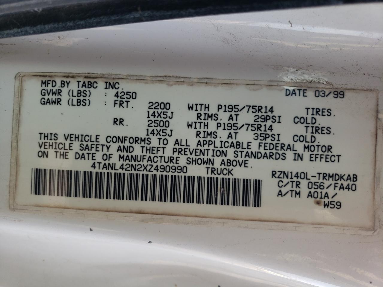 1999 Toyota Tacoma VIN: 4TANL42N2XZ490990 Lot: 63607374