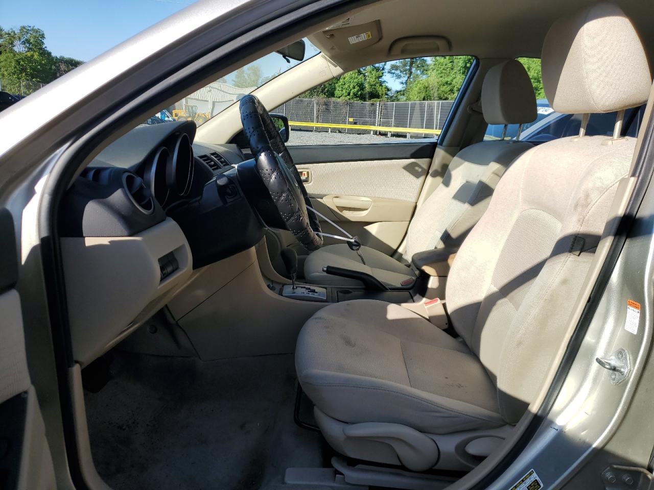 2007 Mazda 3 I VIN: JM1BK32F471738216 Lot: 62563034