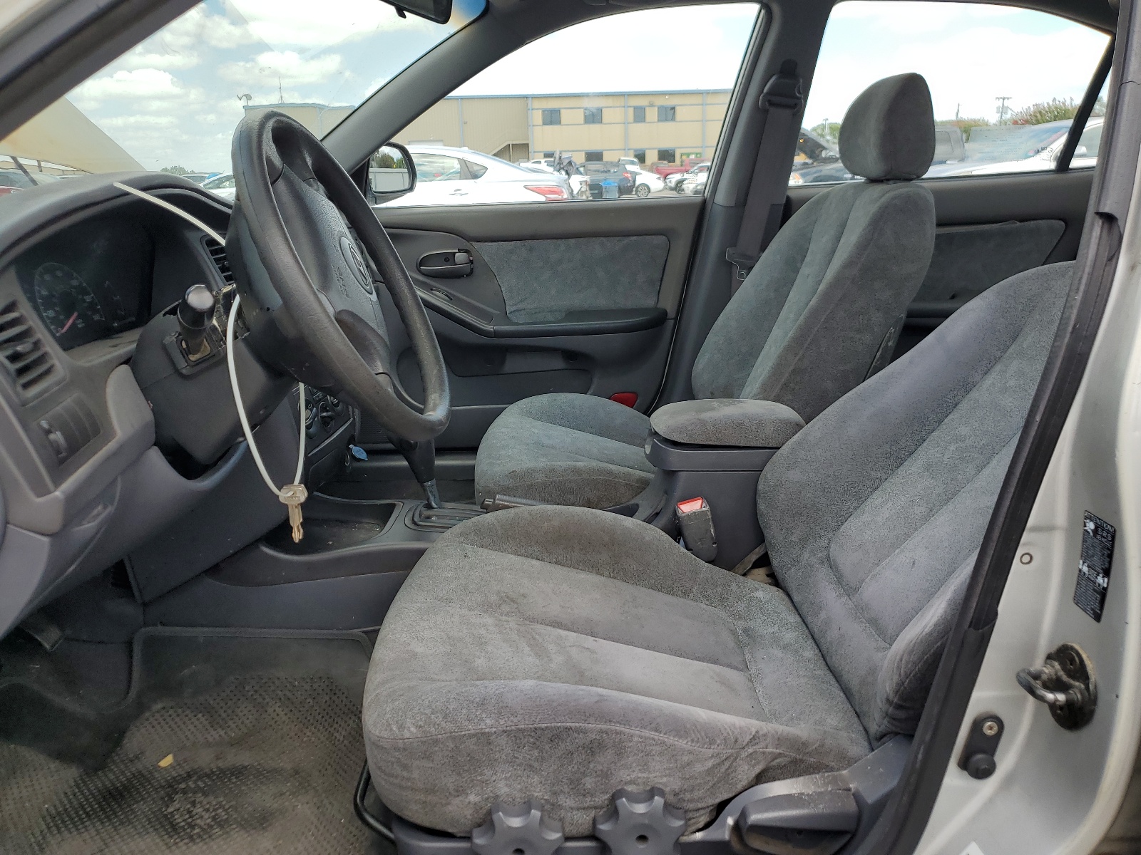 KMHDN45D22U405273 2002 Hyundai Elantra Gls