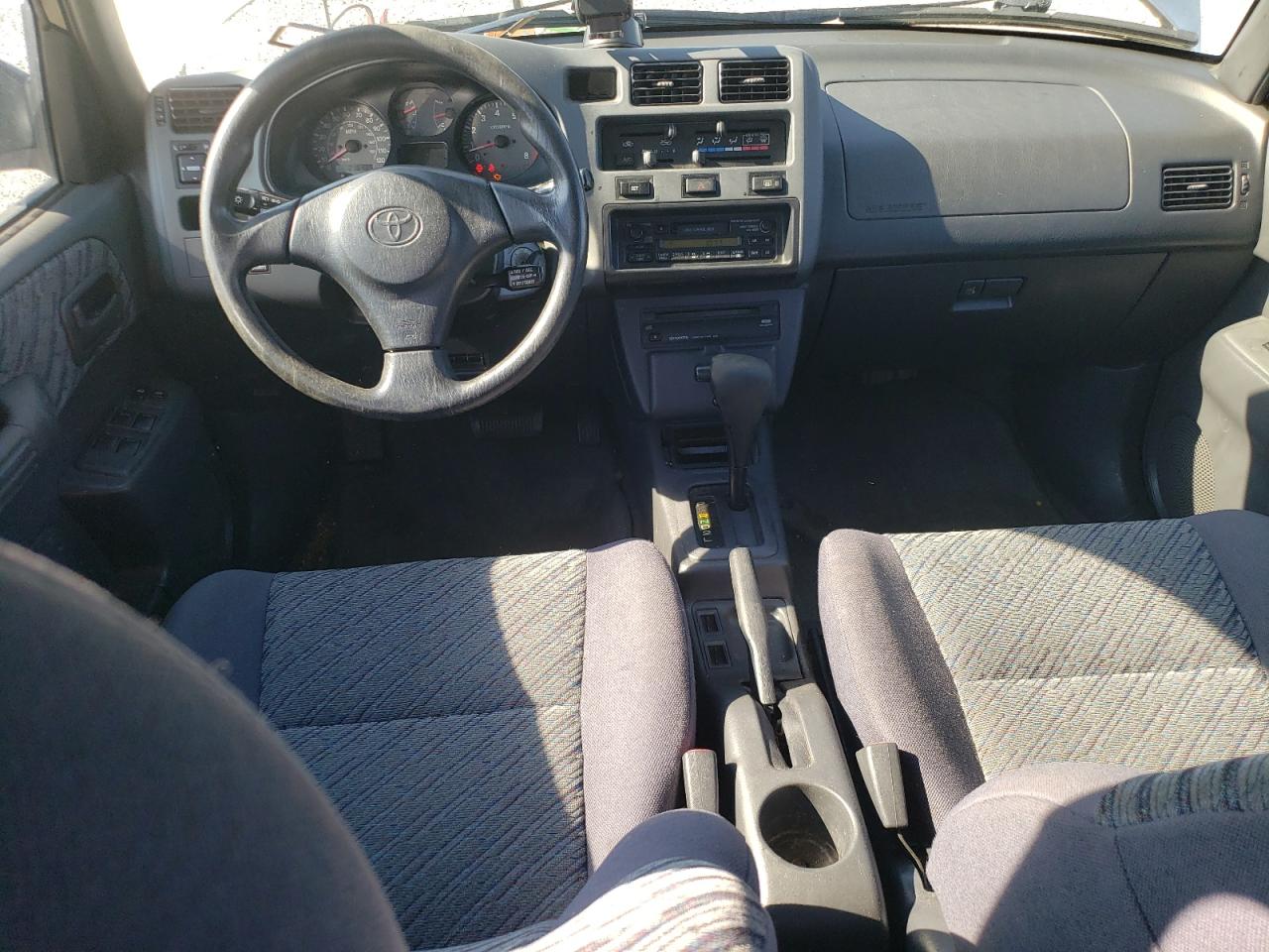 1999 Toyota Rav4 VIN: JT3HP10V0X7124257 Lot: 62737554