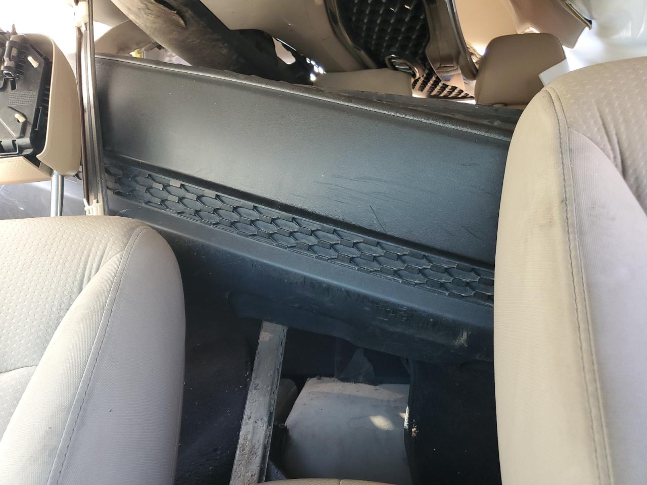 2012 Kia Sorento Base VIN: 5XYKT3A13CG202029 Lot: 61333514