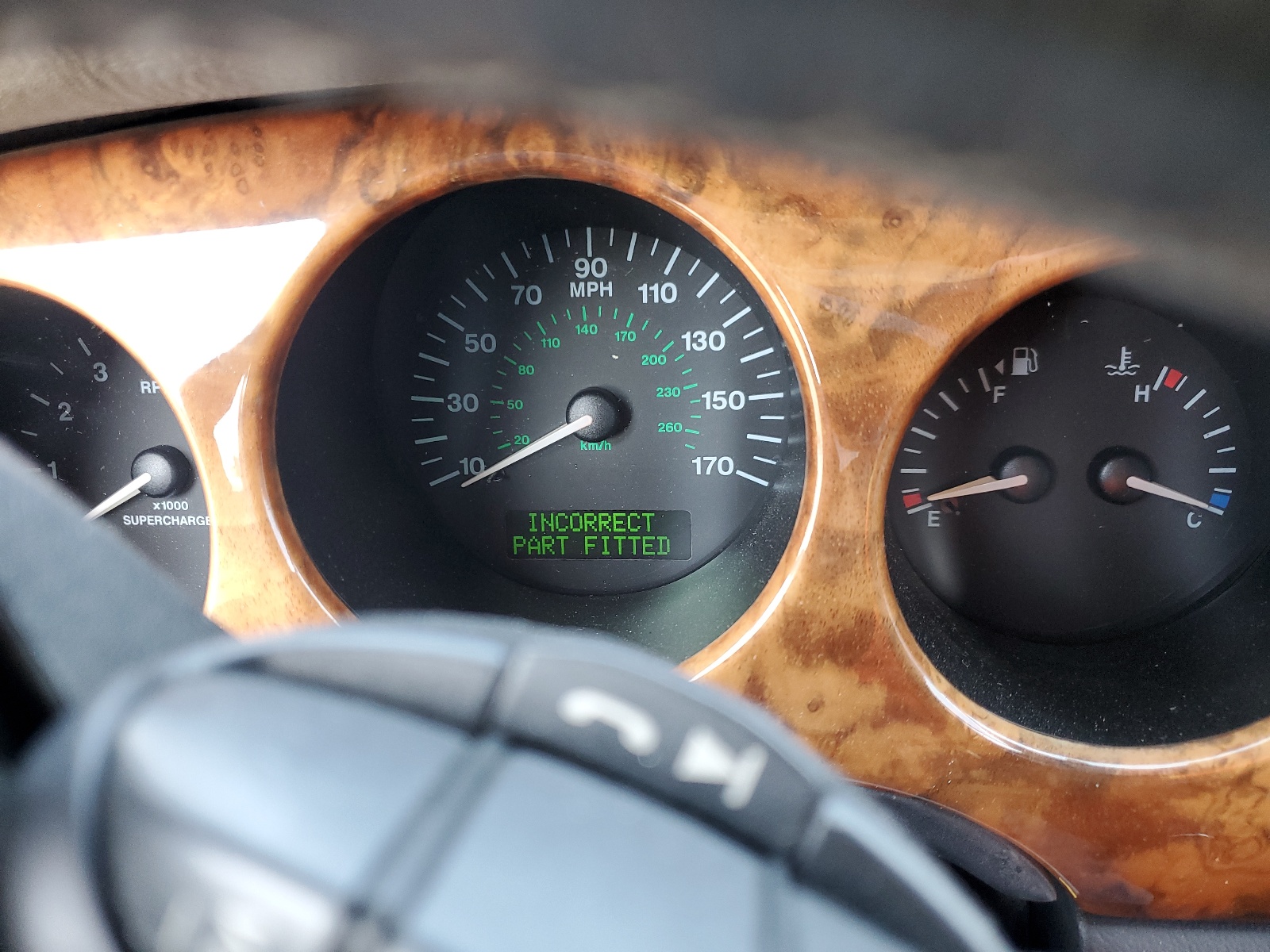 SAJDA15B22MF49391 2002 Jaguar Xjr