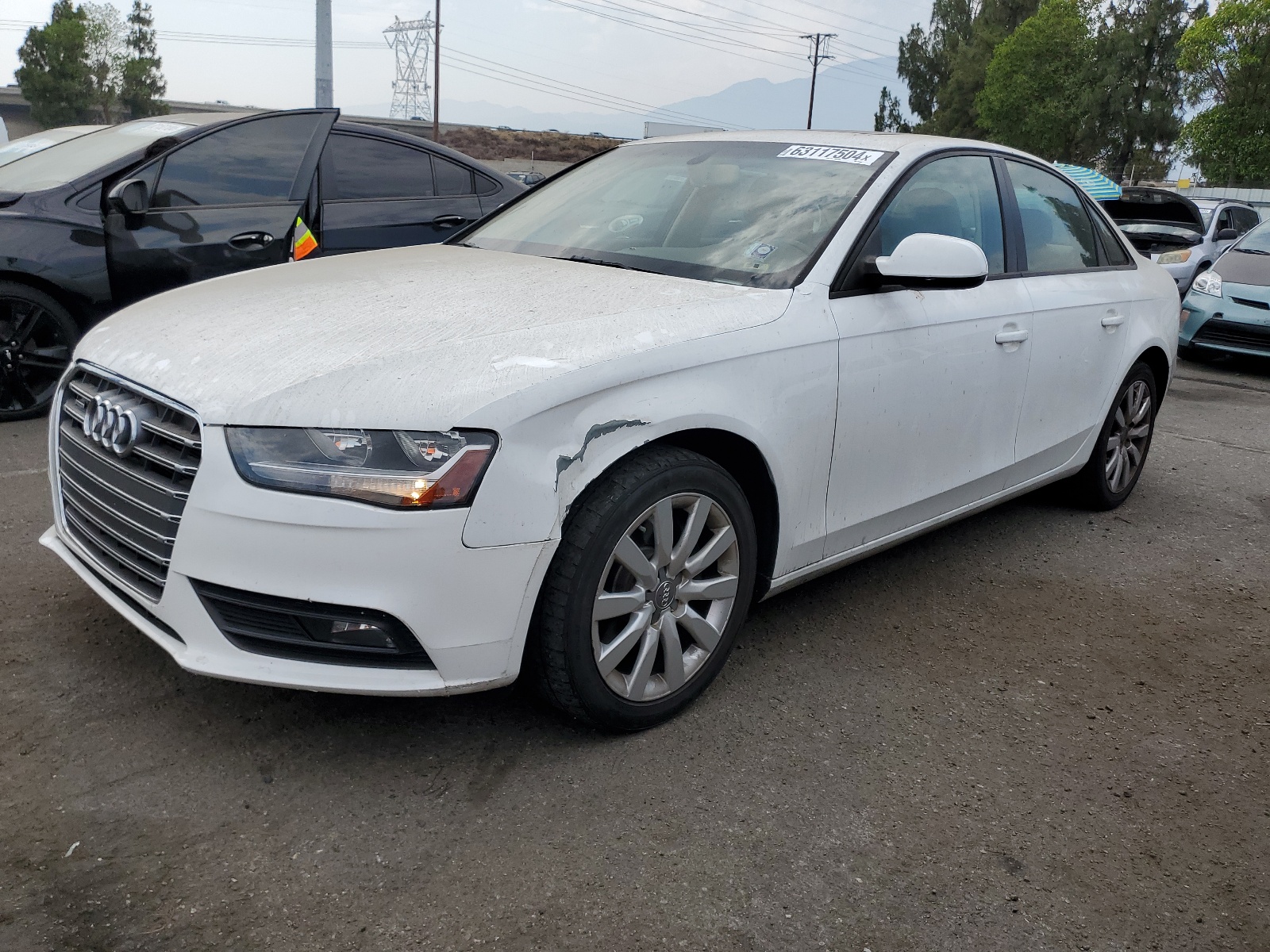 2013 Audi A4 Premium vin: WAUBFAFL8DN019500