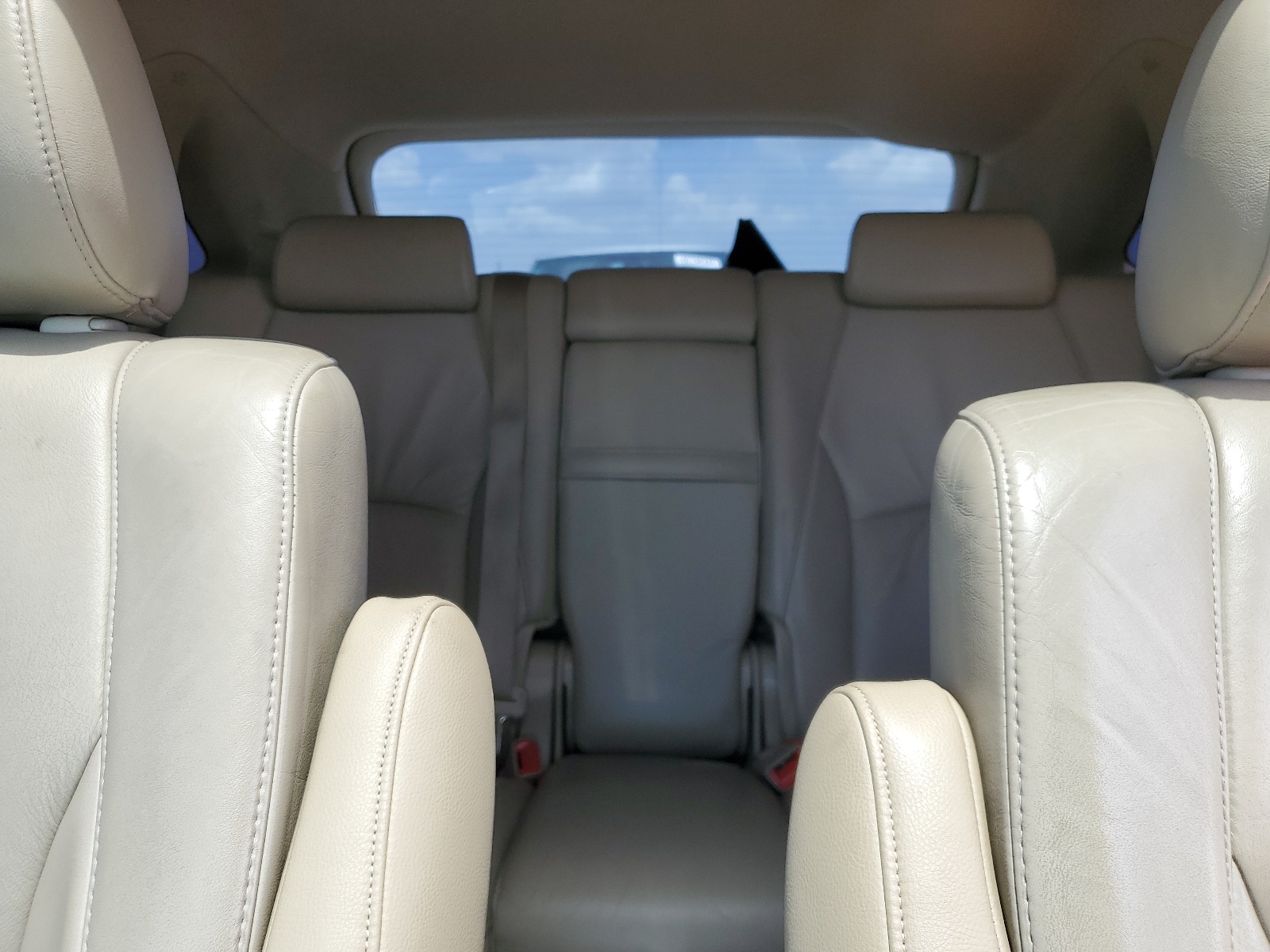 2T2GA31U05C032647 2005 Lexus Rx 330