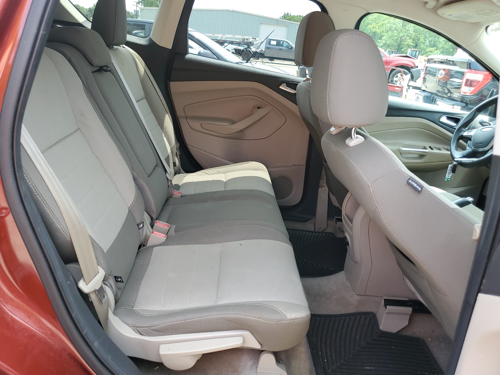 1FMCU9GXXFUB13329 2015 Ford Escape Se