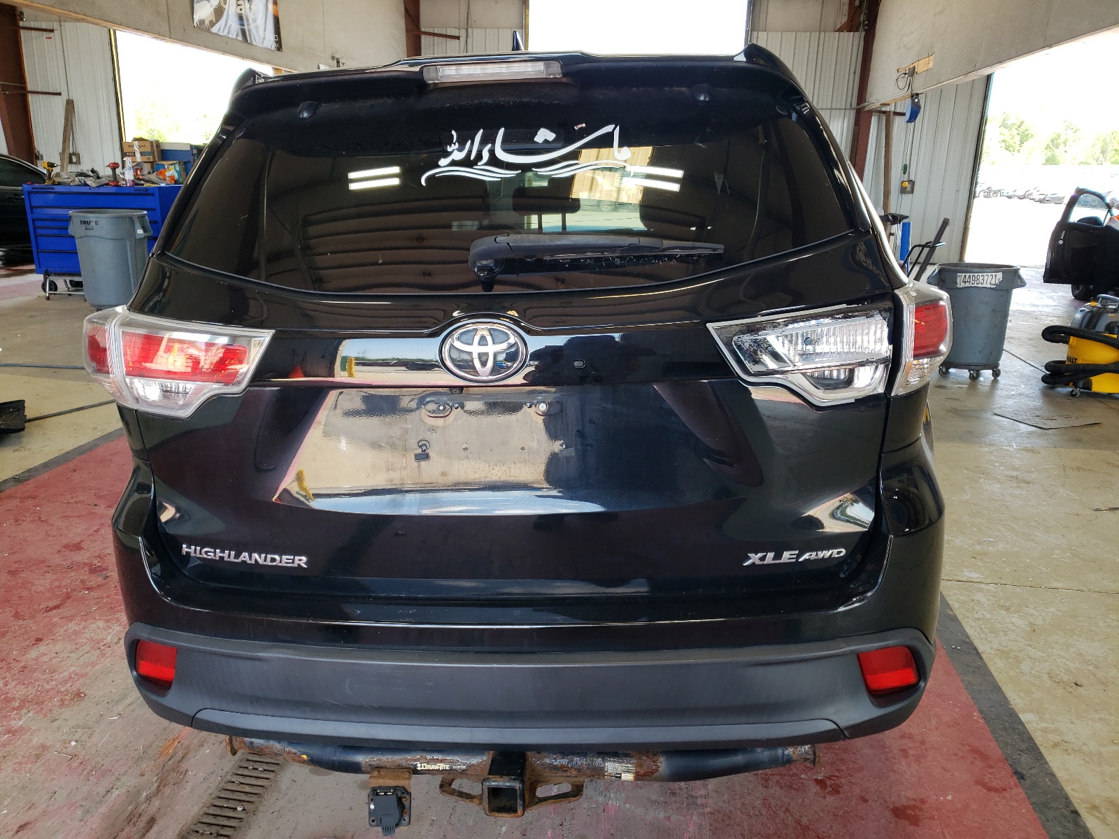 5TDJKRFHXFS106817 2015 Toyota Highlander Xle