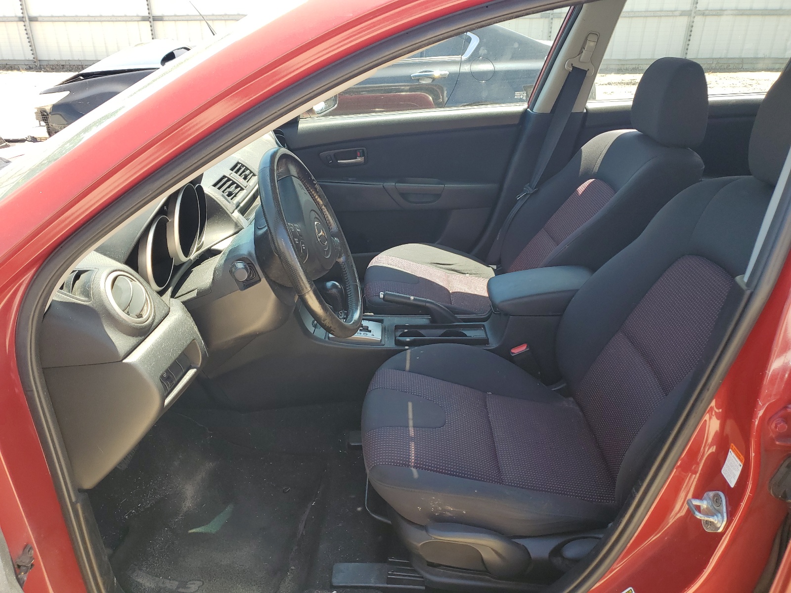 JM1BK343861408404 2006 Mazda 3 Hatchback