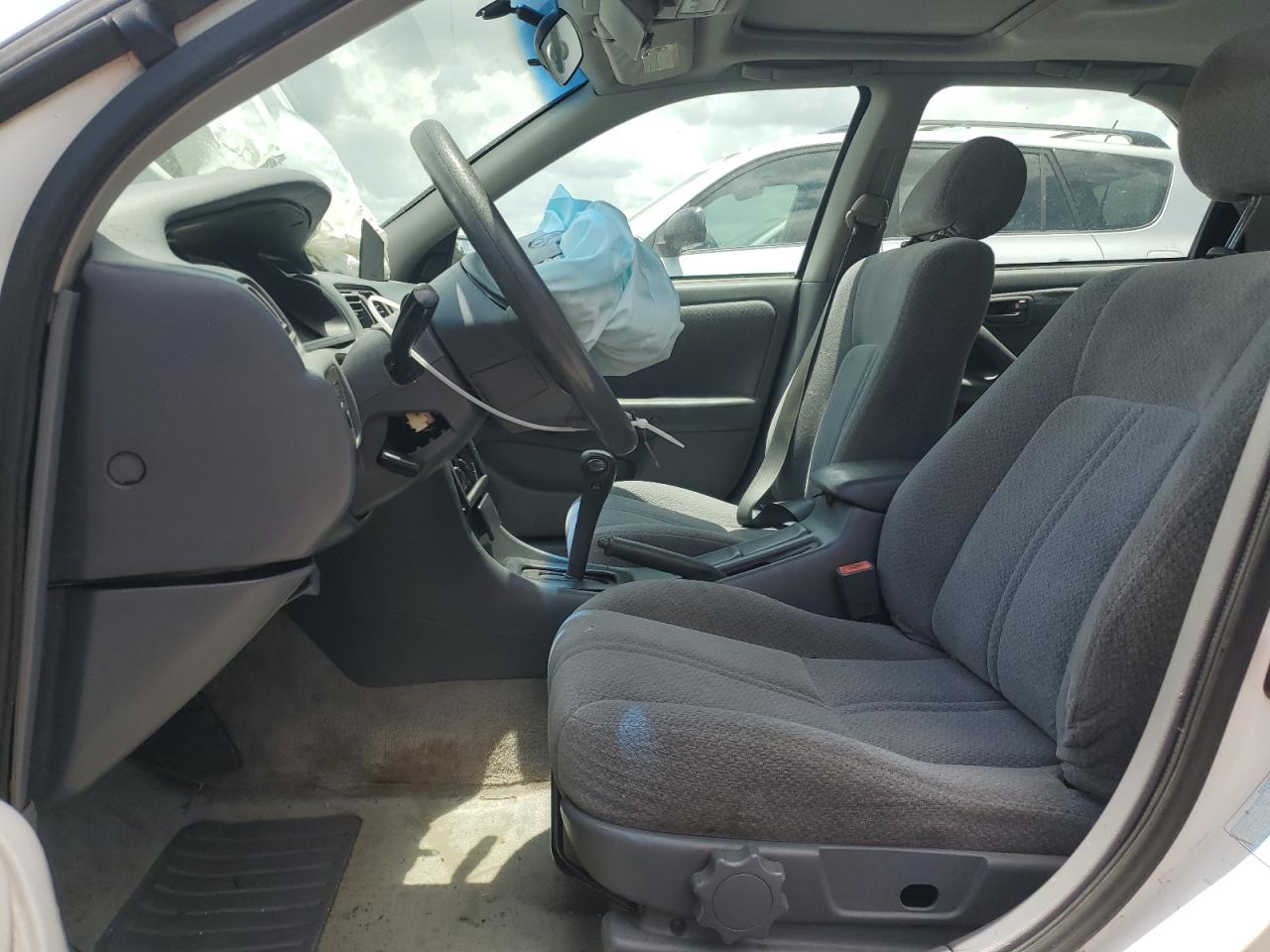 2000 Toyota Camry Le VIN: 4T1BF22K3YU939015 Lot: 64610794