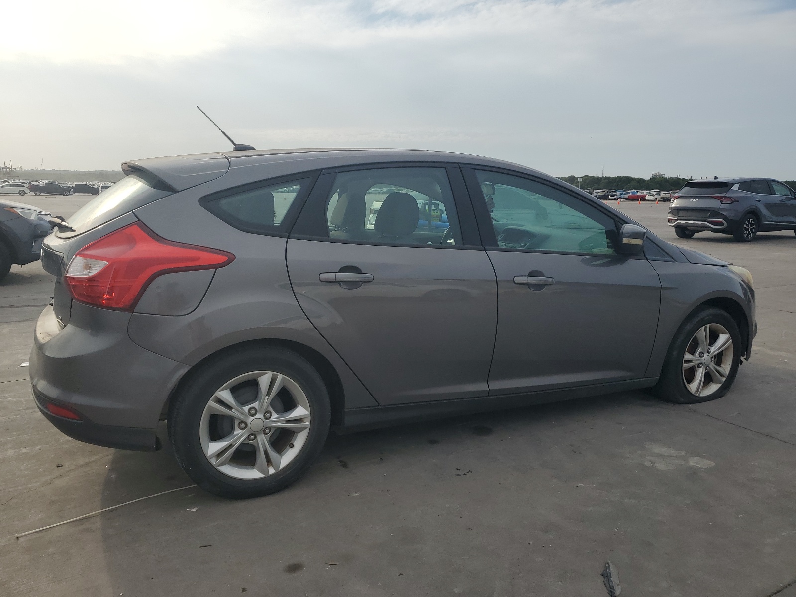 2013 Ford Focus Se vin: 1FADP3K22DL146603