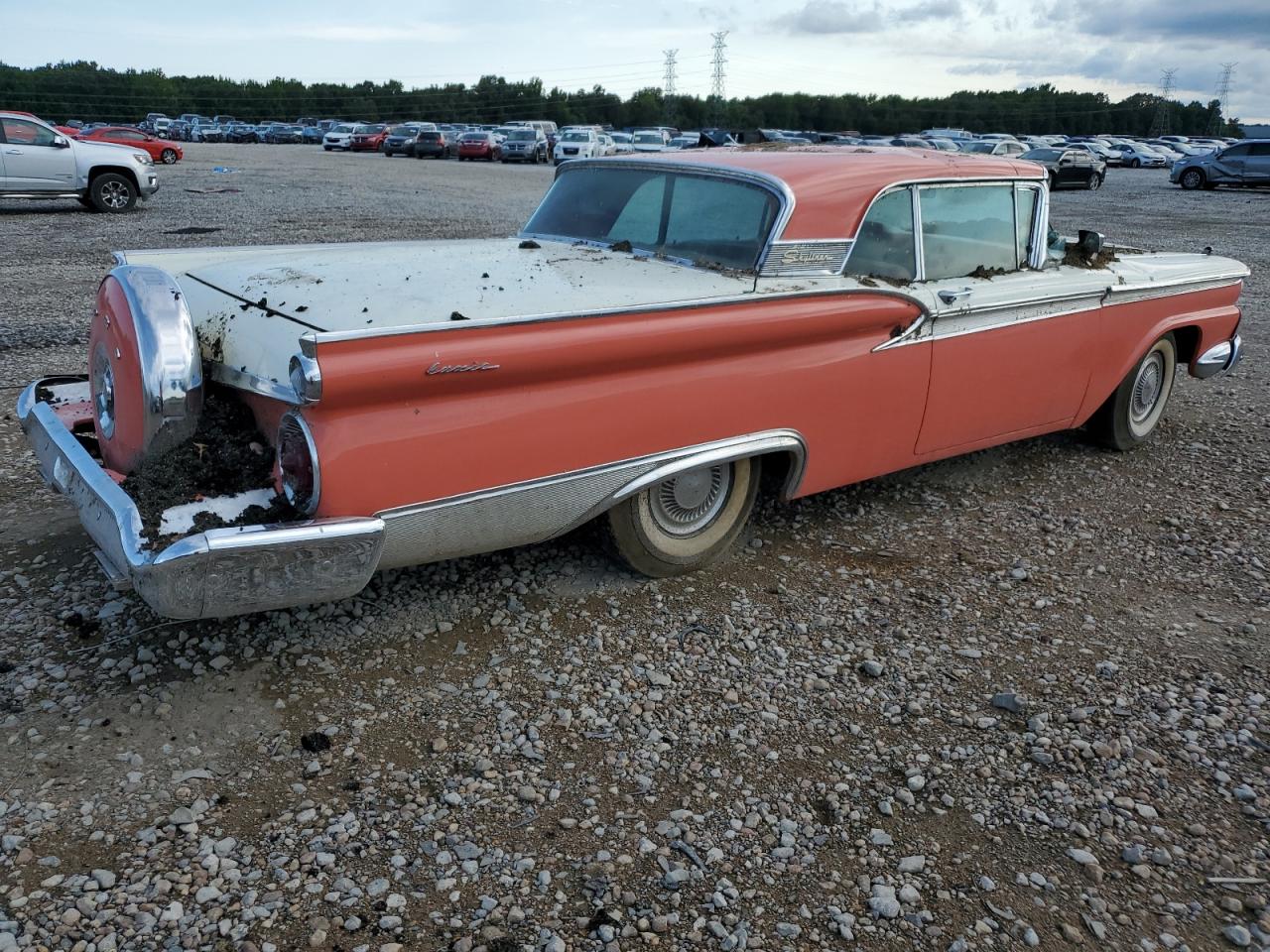 0000000H9KW103436 1959 Ford Skyliner